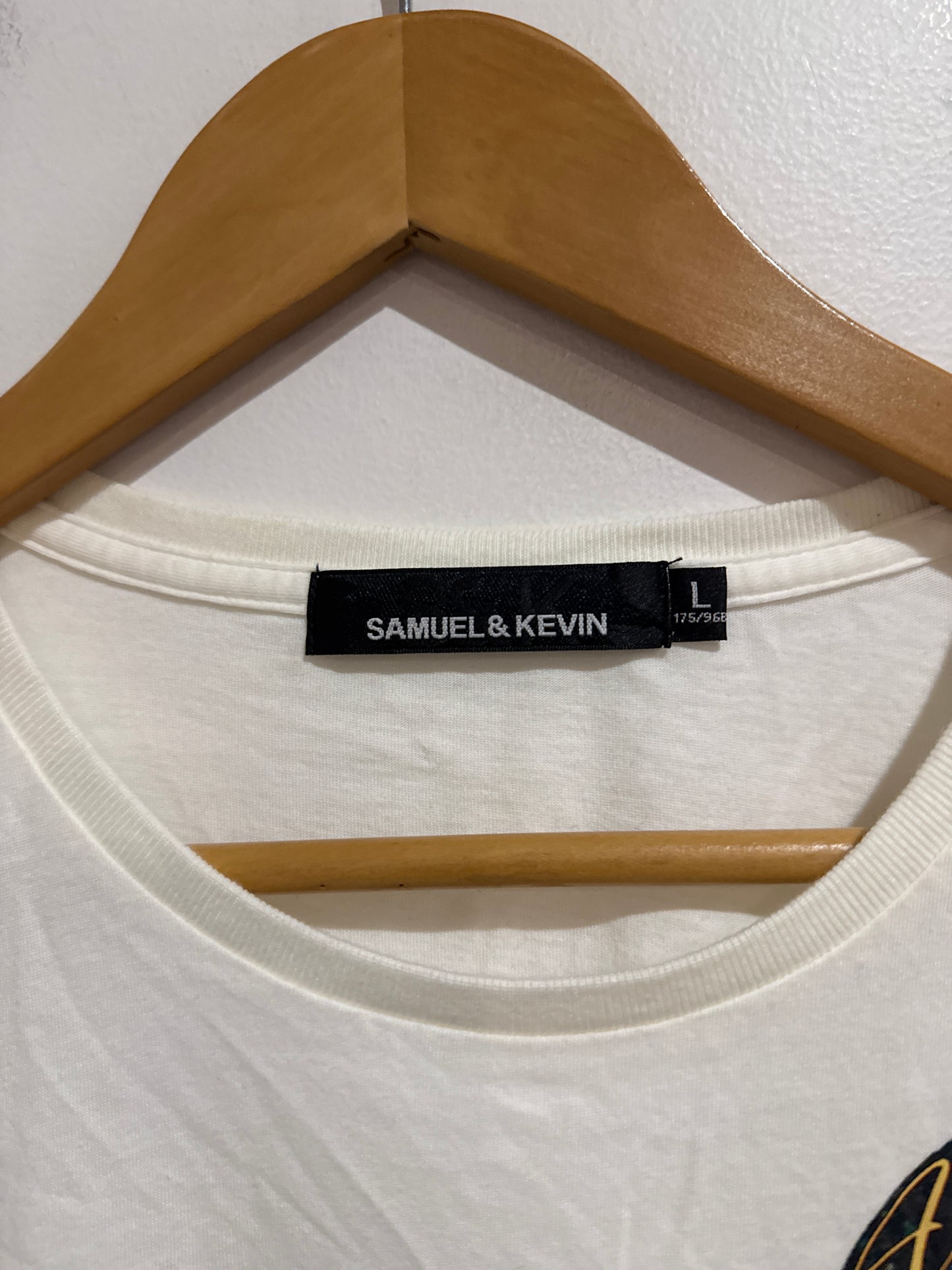 Samuel & Kevin Size L Mystery Of The Summer Graphic Tee