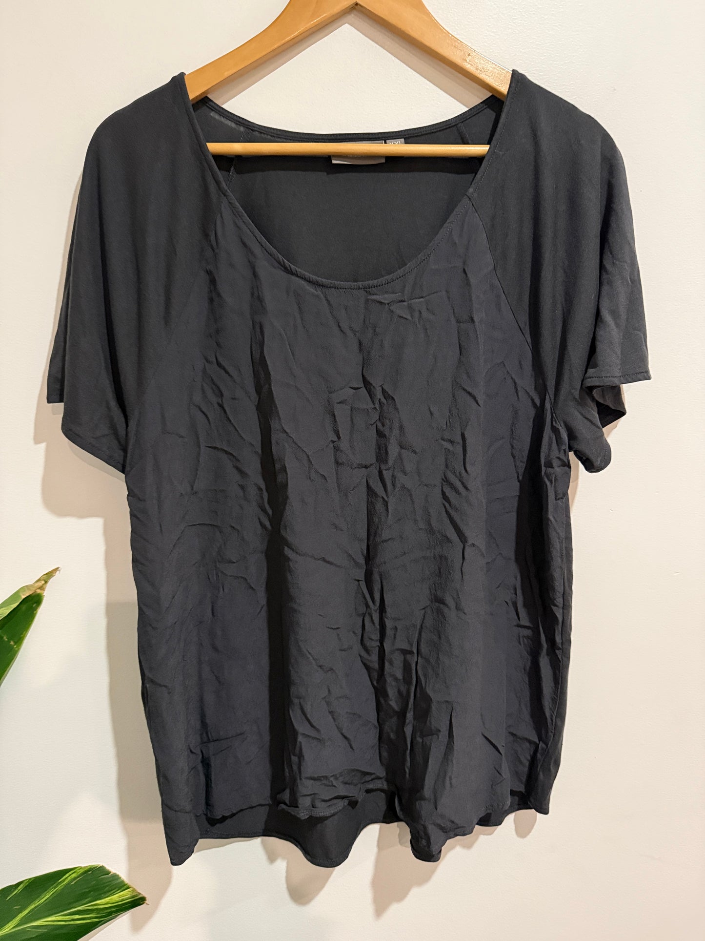 Sussan Size XXL Scoop Neck Top