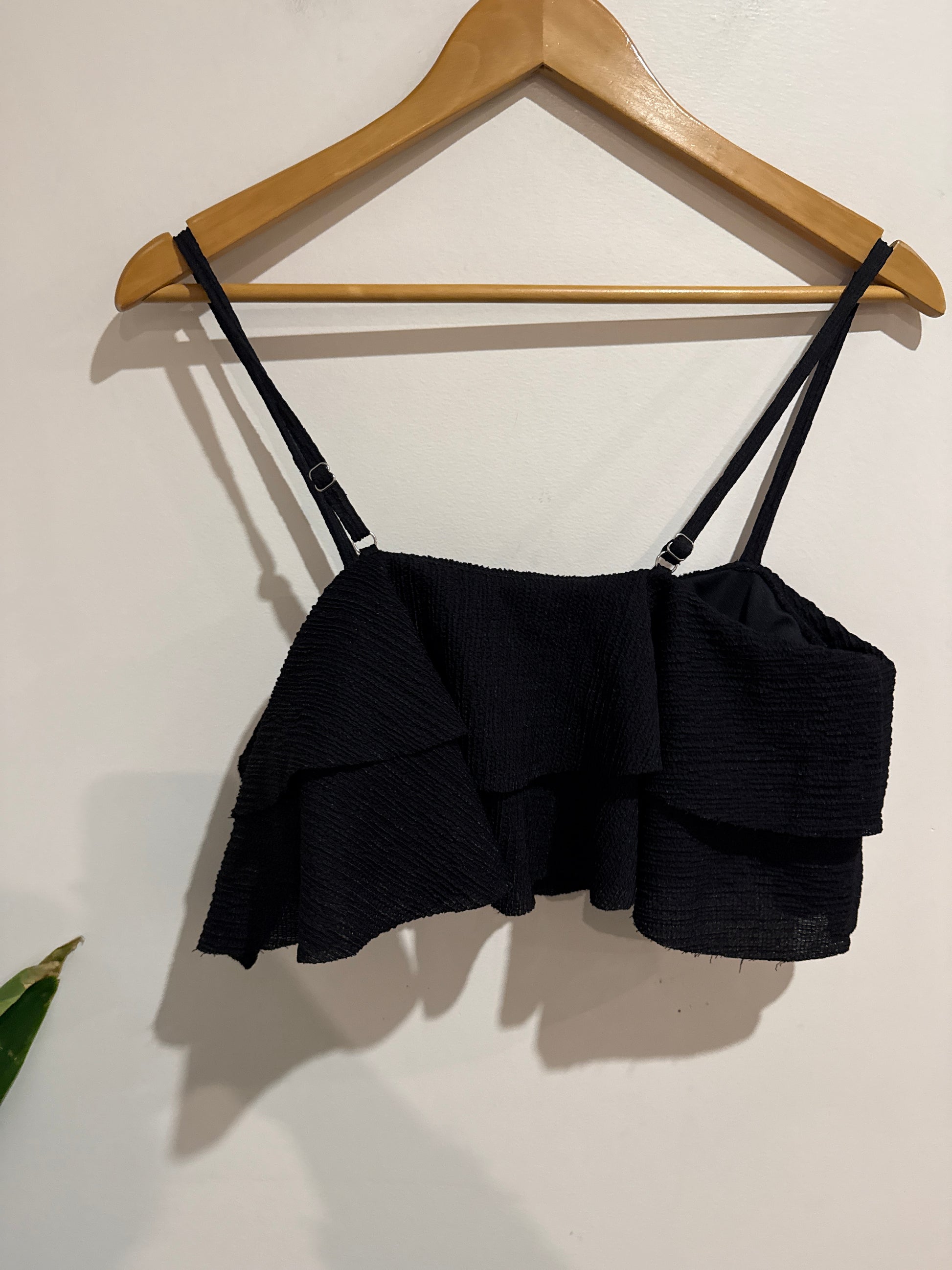 Brand Unknown Size L Off Shoulder Frill Crop Top