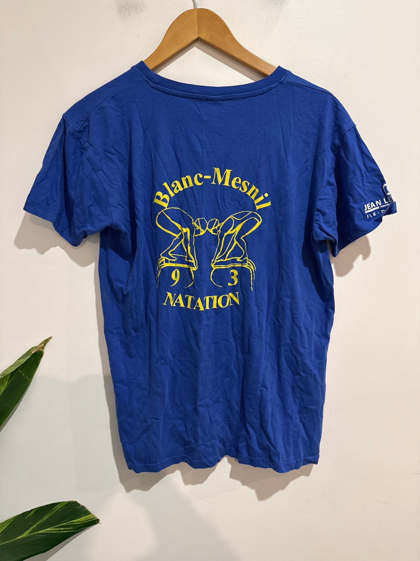 SOLS Size M | U/Arm to U/Arm 52cm Graphic Tee
