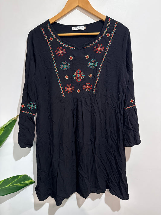 Misha Leisure Size 14 Embroidered Tunic Dress