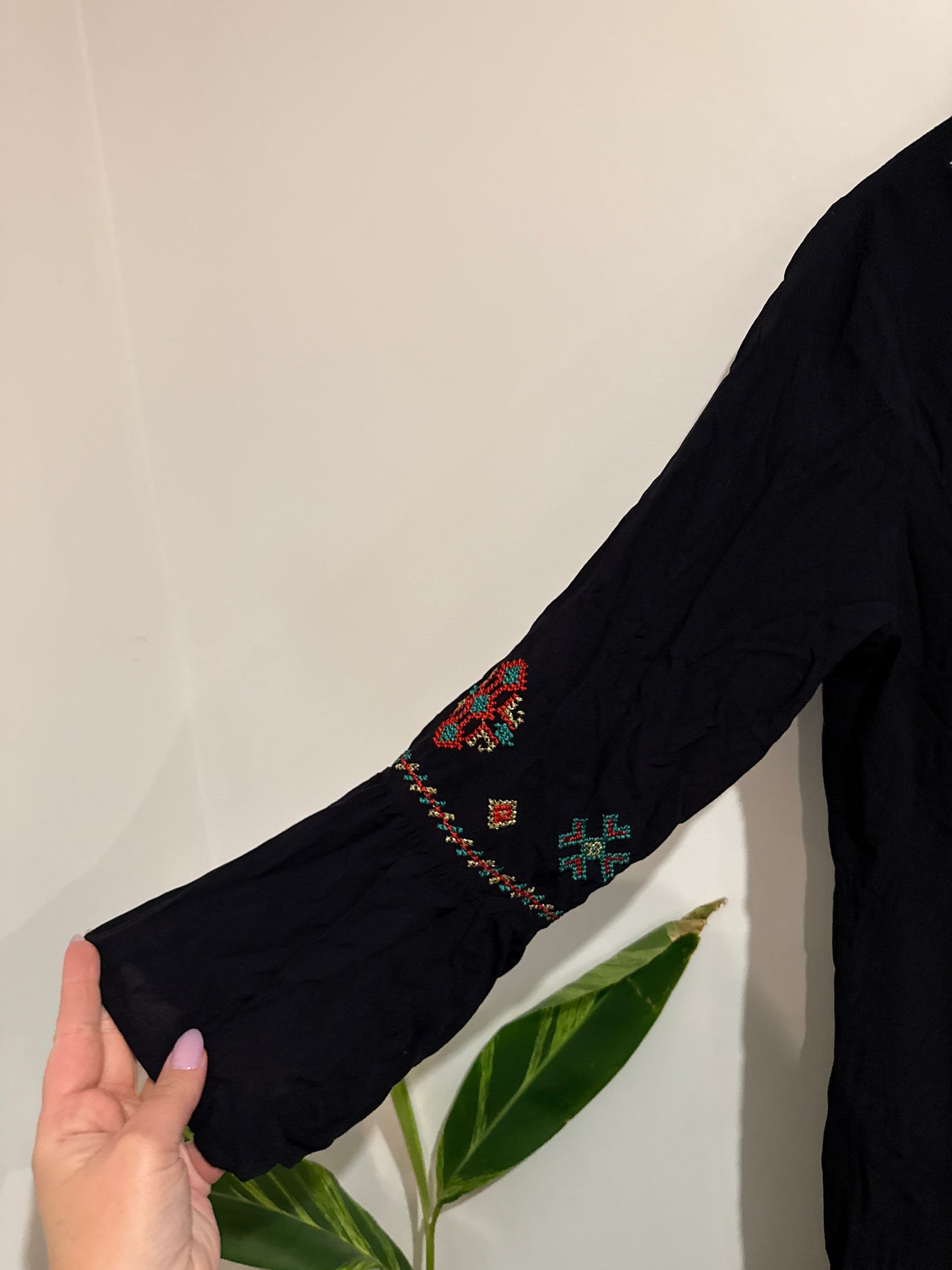 Misha Leisure Size 14 Embroidered Tunic Dress