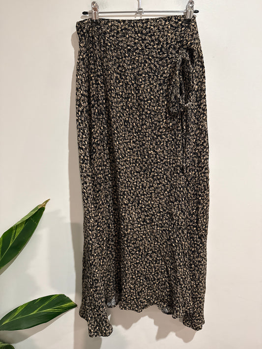 Amuse Midi Wrap Skirt Size M