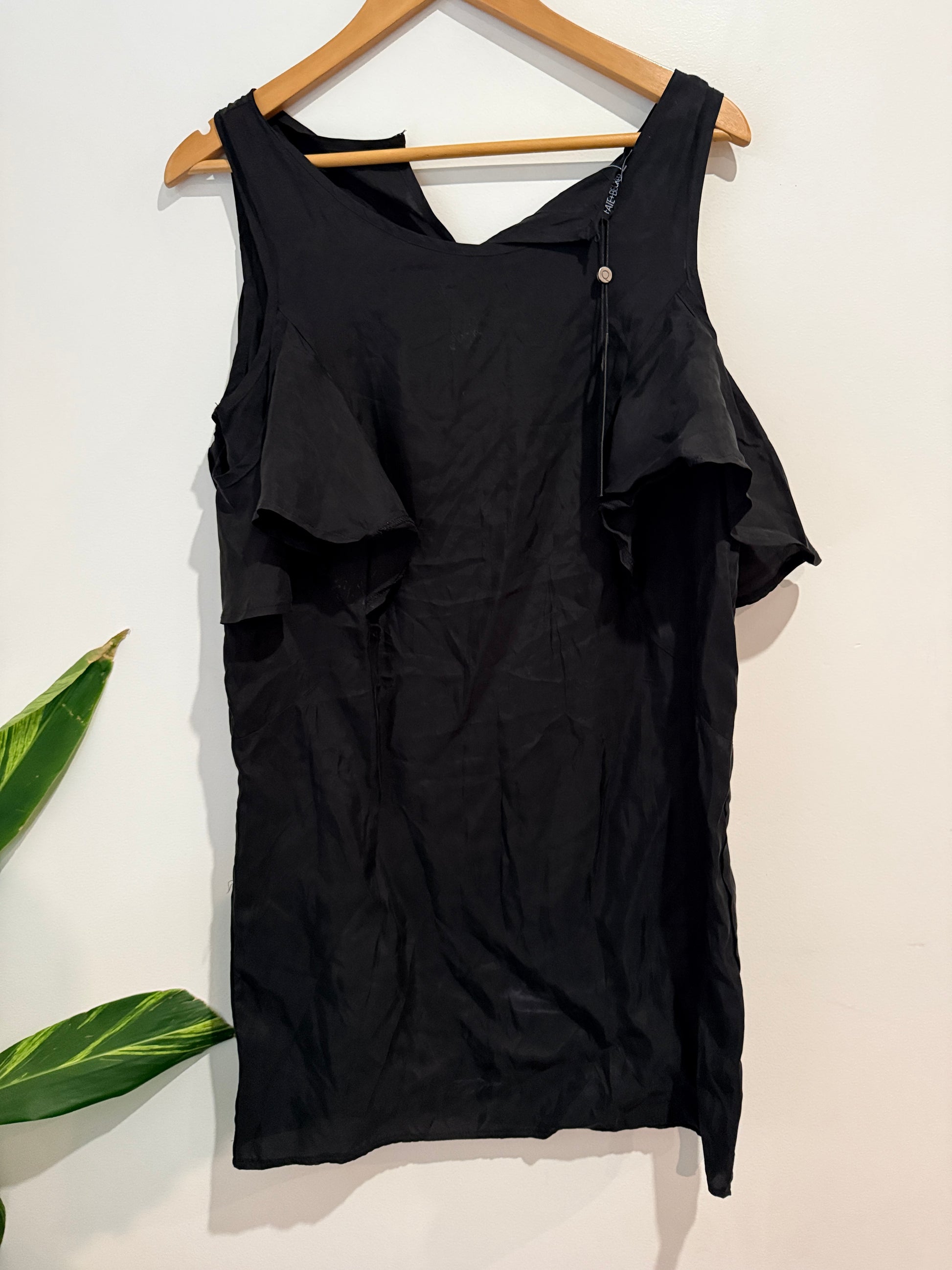 Fate + Becker Darinna Cold Shoulder Dress Size 8