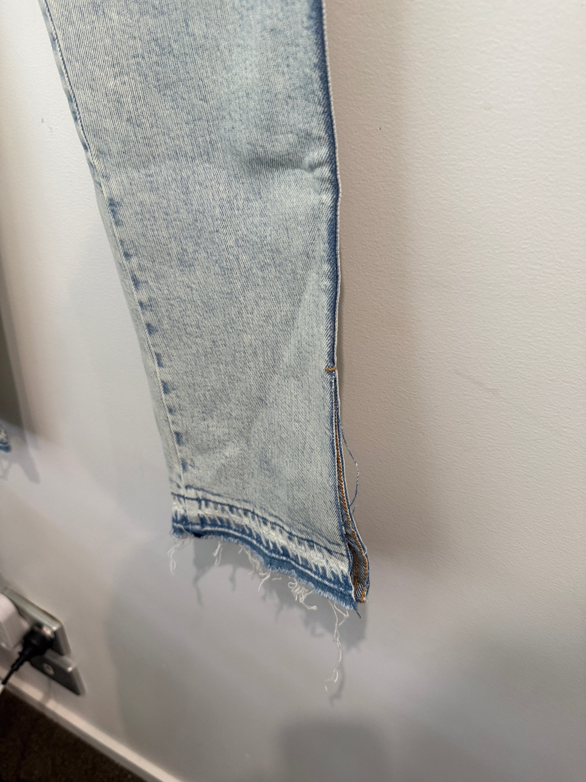 MOTHER Split Hem Jeans Size 28