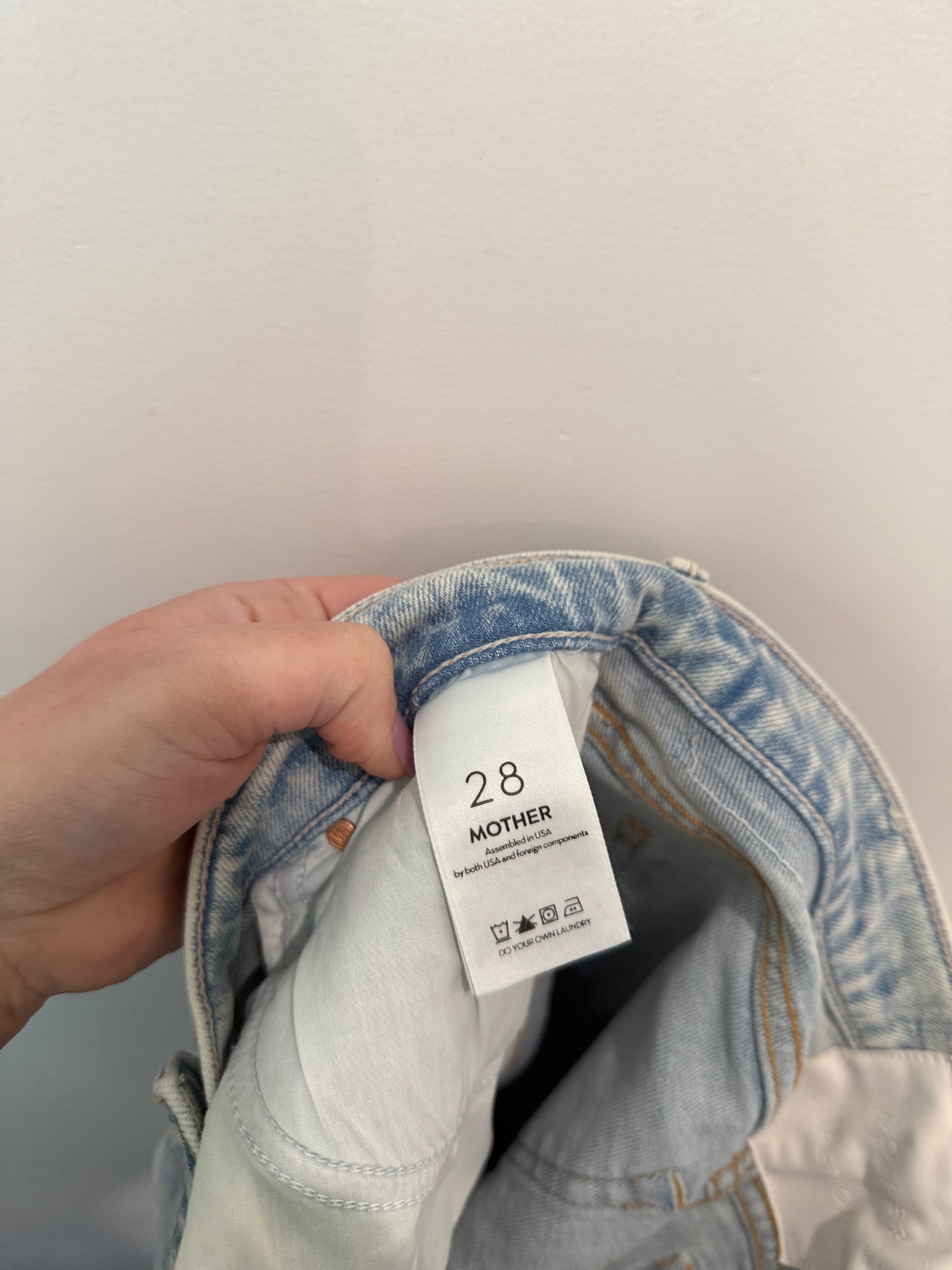 MOTHER Split Hem Jeans Size 28