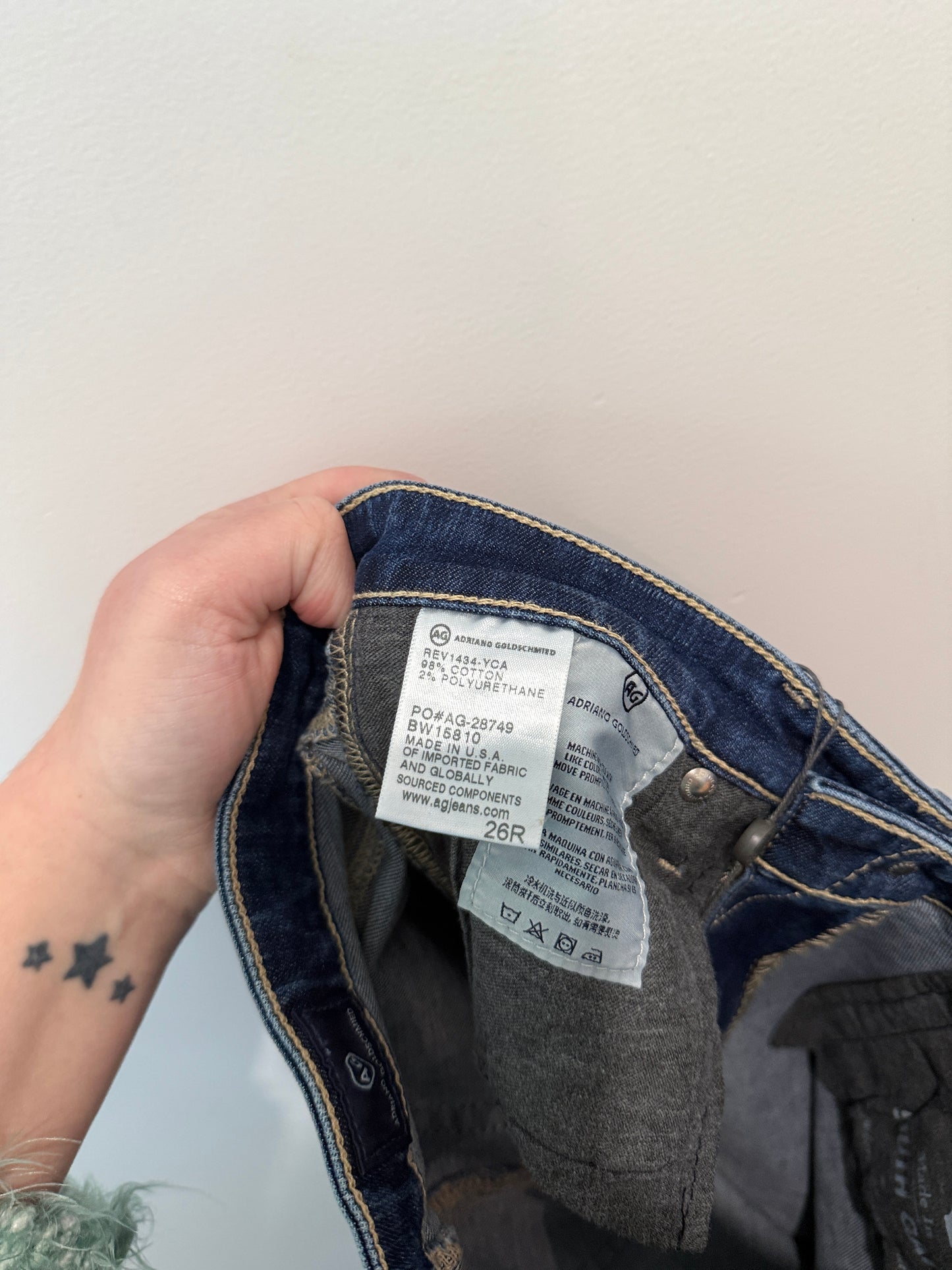 AG The Prima Cigarette Jeans Size 26