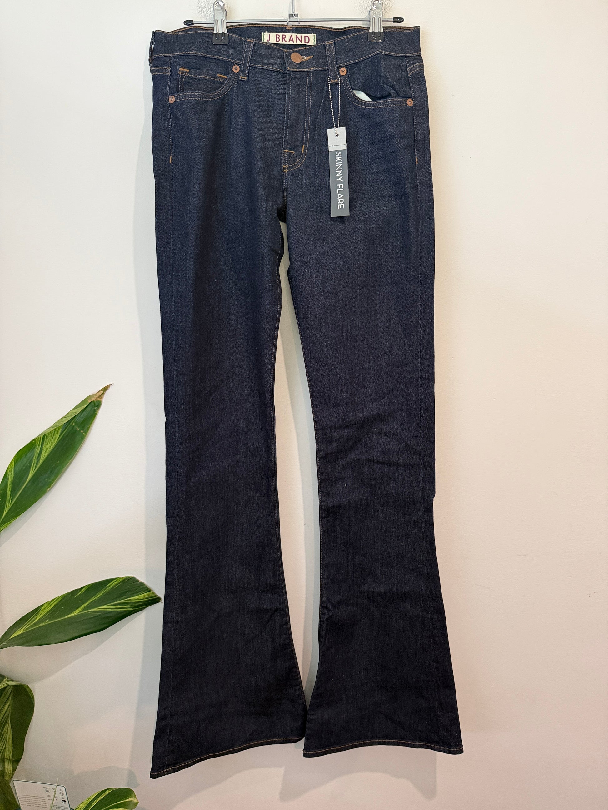 J Brand Martini Skinny Flare Jeans Size 28