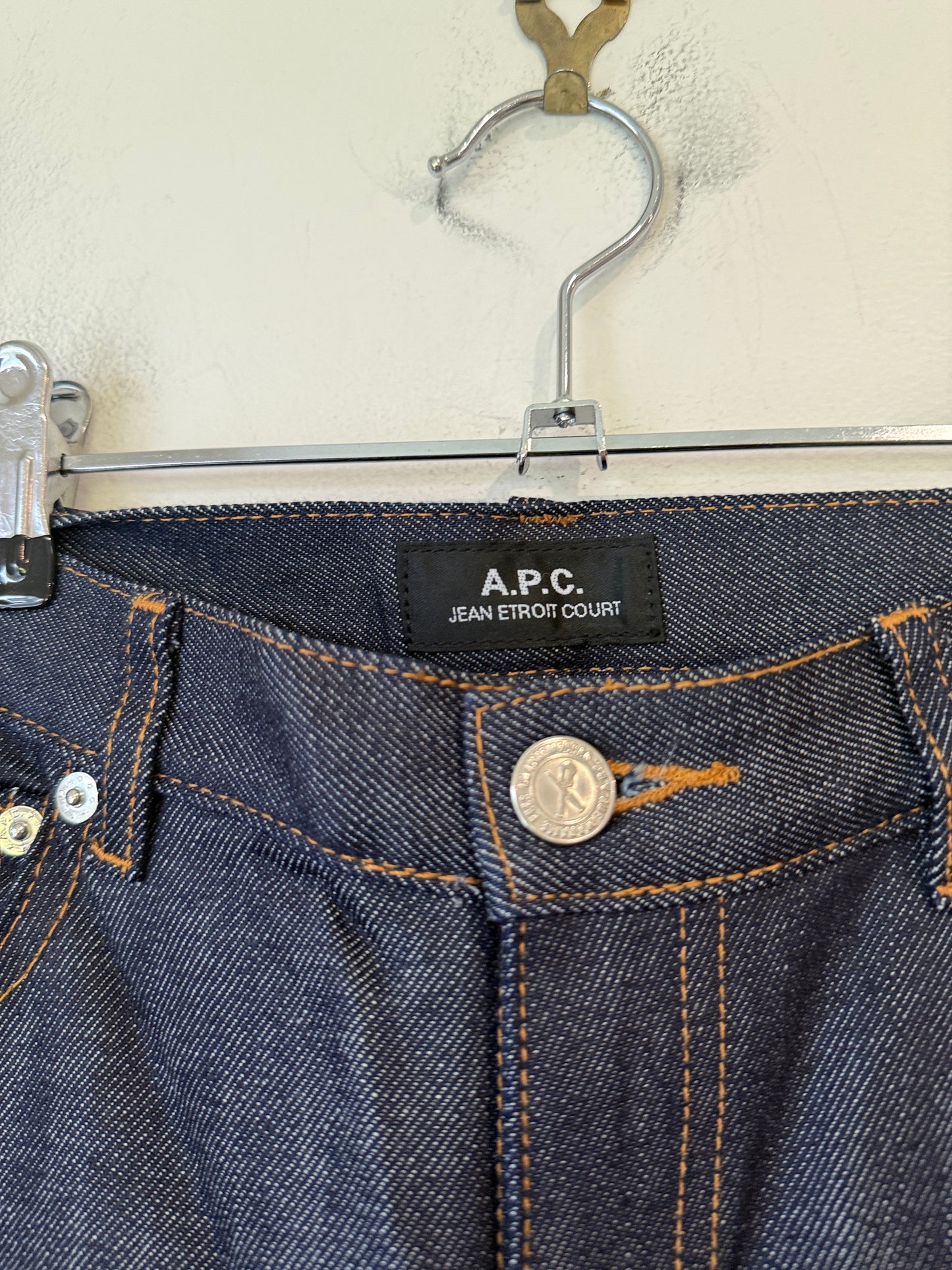 A.P.C. Jean Etroit Court Jeans Size 27