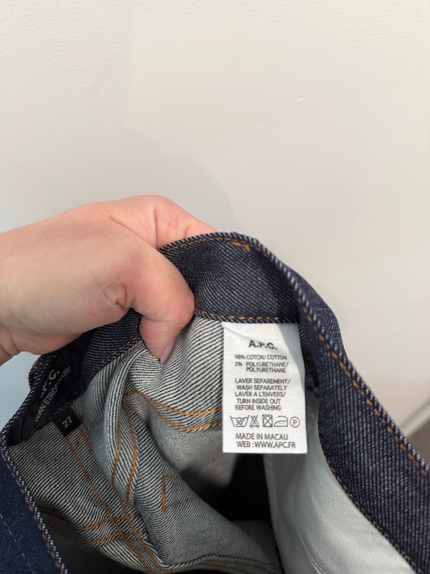 A.P.C. Jean Etroit Court Jeans Size 27