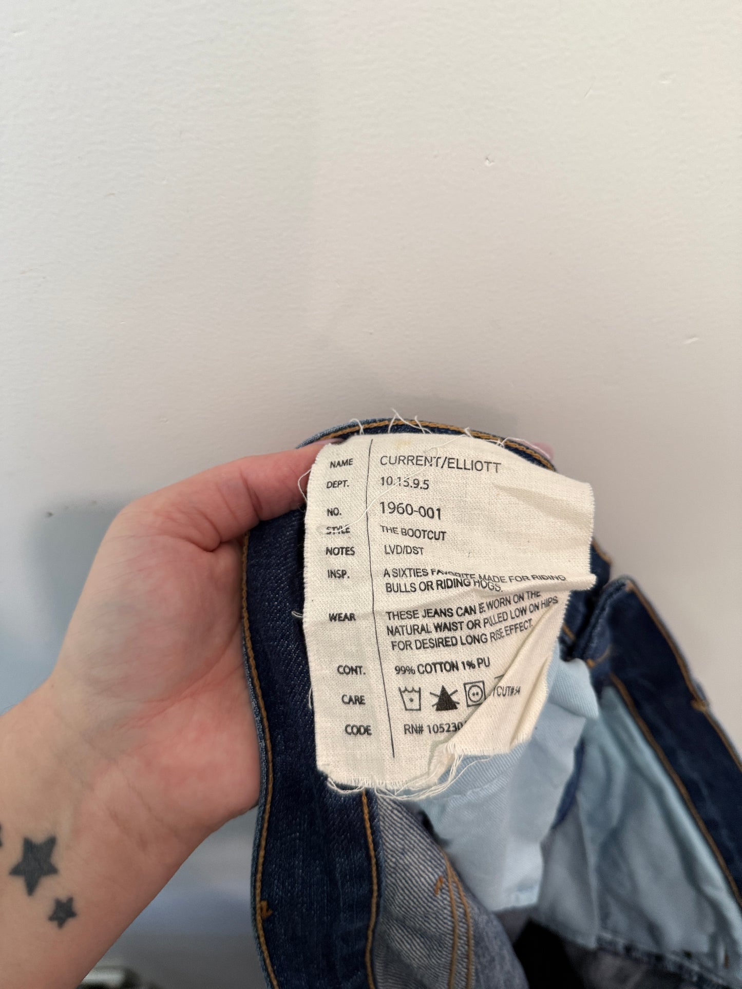Current/Elliott The Bootcut Distressed Jeans Size 29