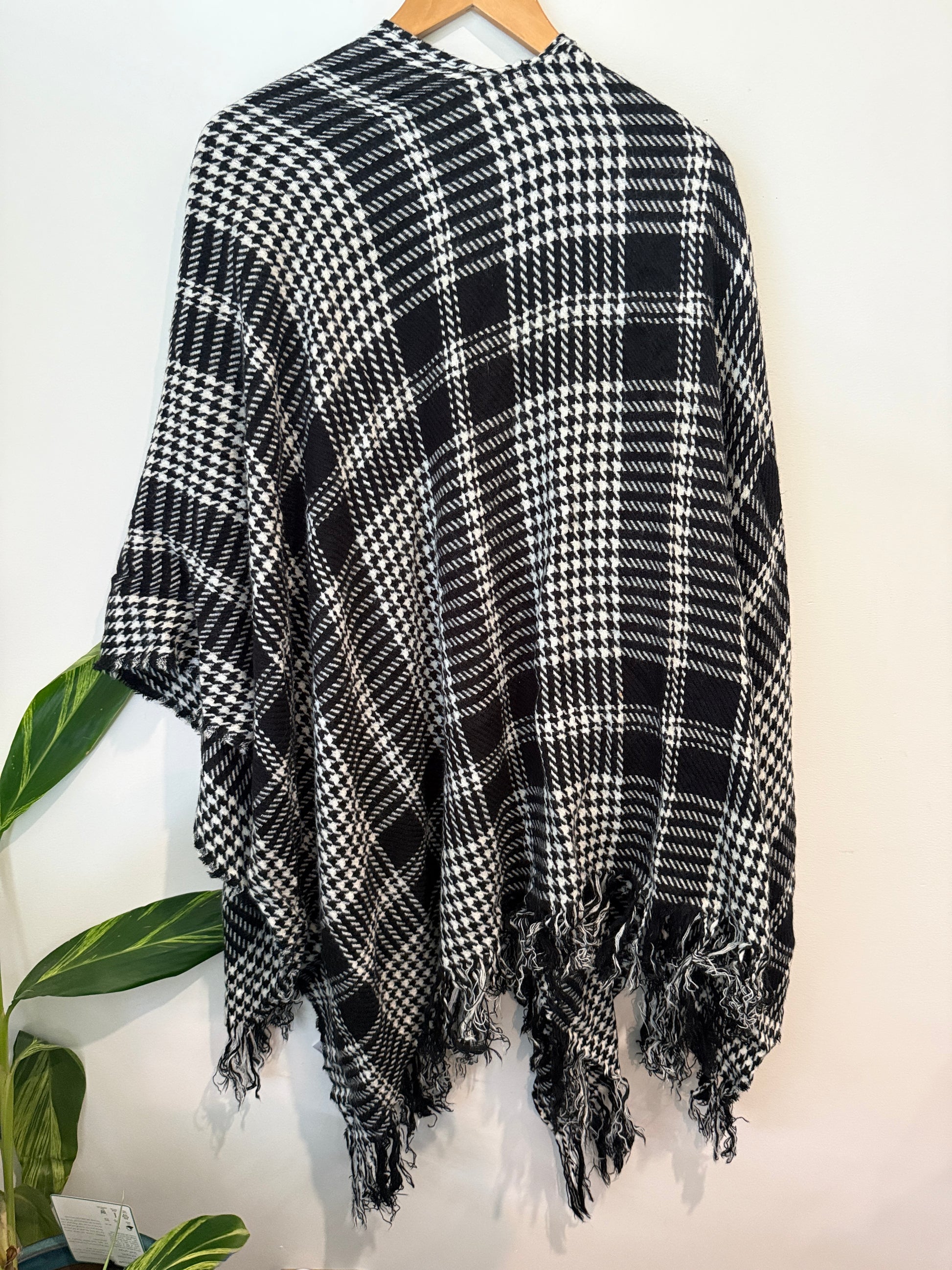 Edited Houndstooth Check Fringe Poncho