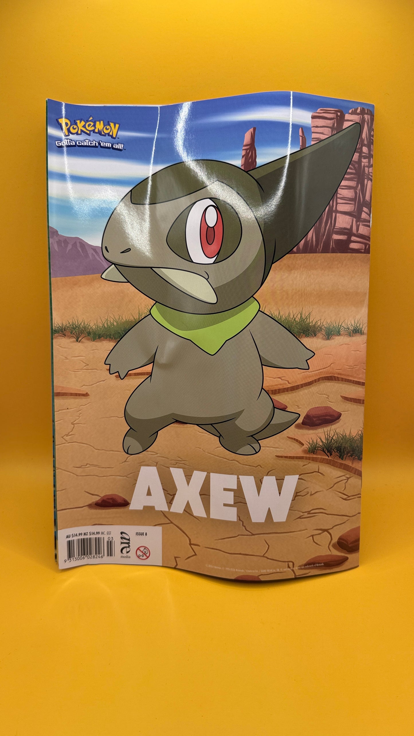 Pokémon Magazine Gift Pack with Charizard Launcher by Pokémon