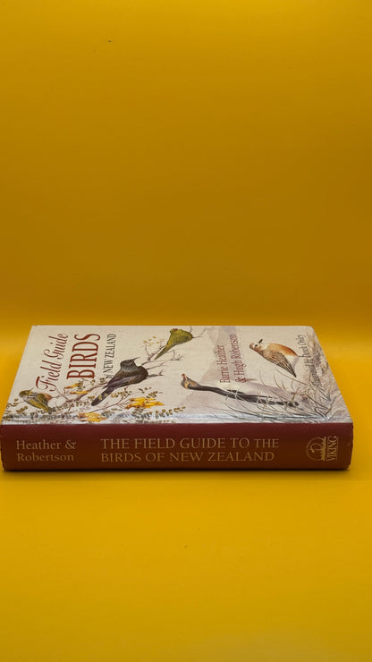 Field Guide to the Birds of New Zealand by Barrie Heather and Hugh Robertson