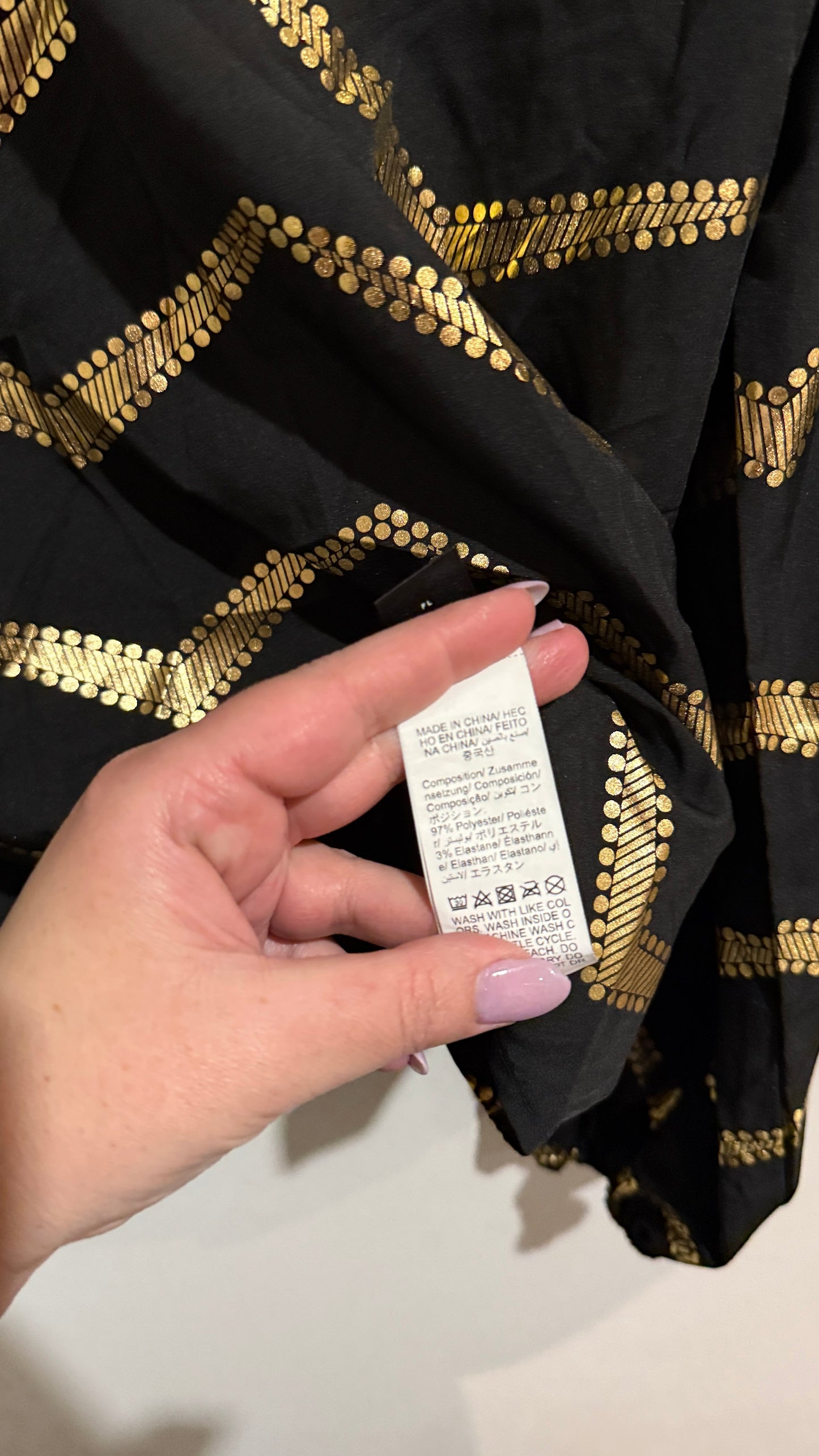 Emery Rose Size XL Chevron Print Shirt