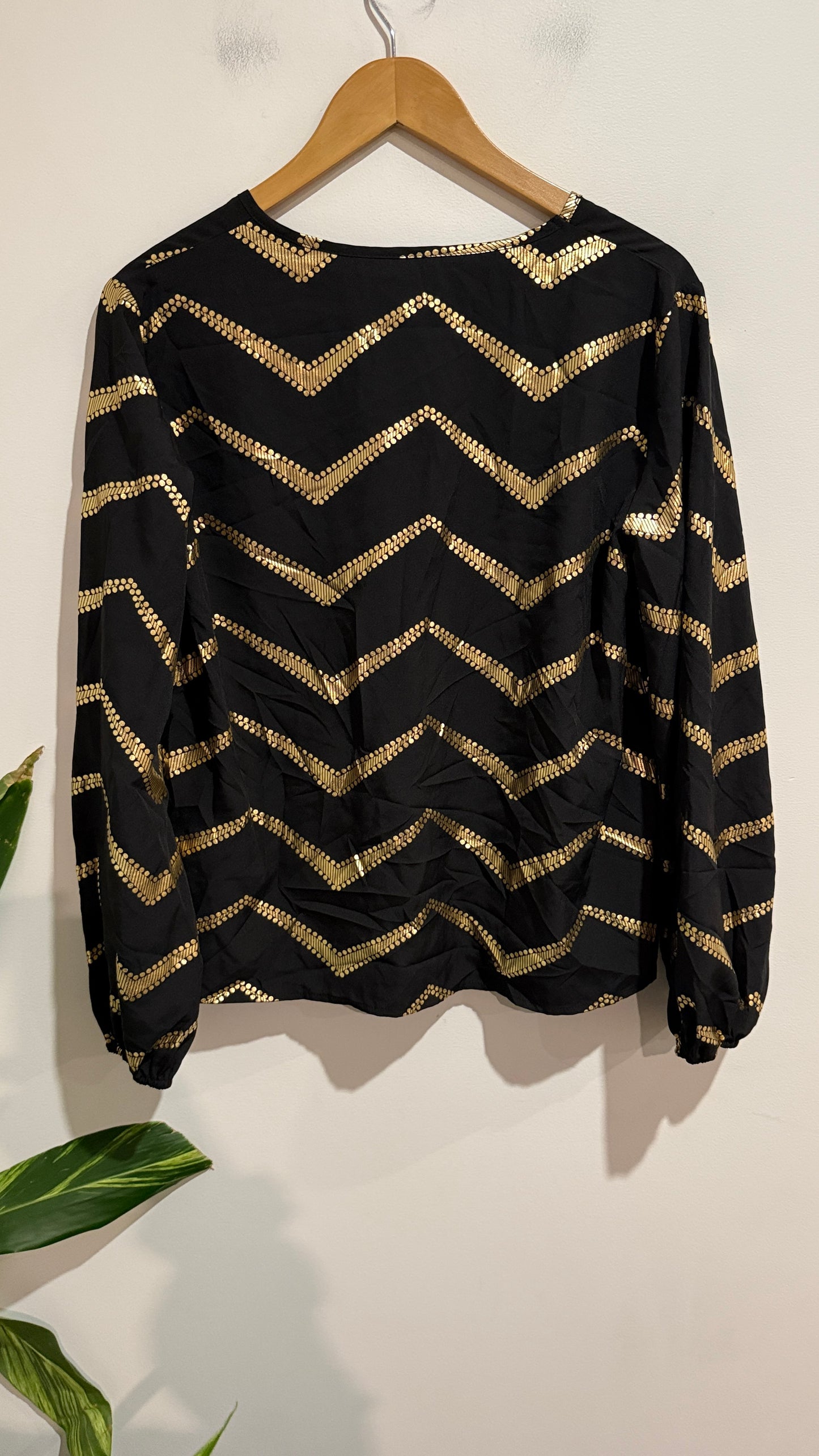 Emery Rose Size XL Chevron Print Shirt
