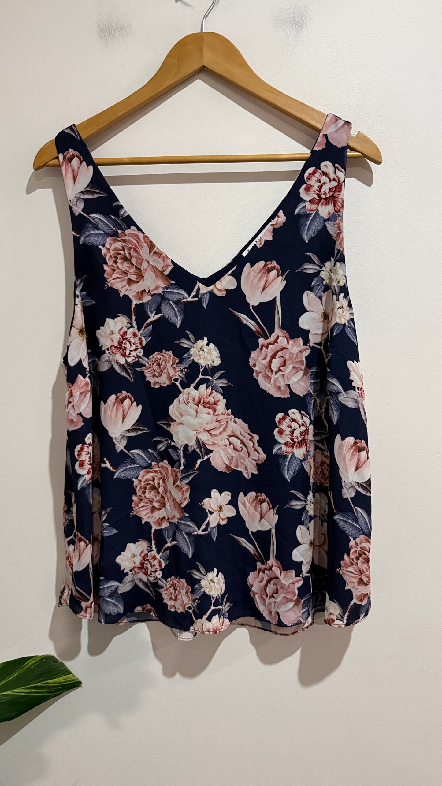 Just Jeans Size 16 Floral Print Top