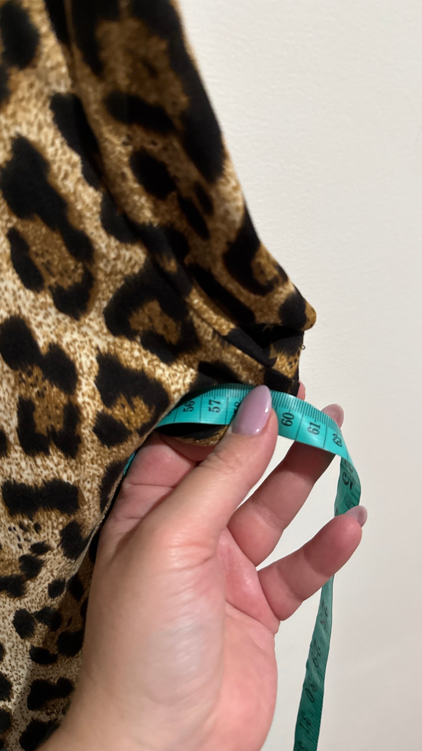 SHEIN Curve Size 5XL | U/Arm to U/Arm 60cm Leopard Print T Shirt Dress