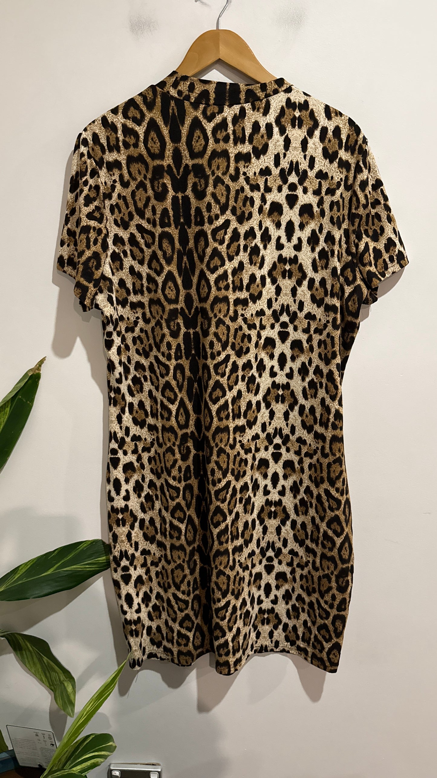 SHEIN Curve Size 5XL | U/Arm to U/Arm 60cm Leopard Print T Shirt Dress