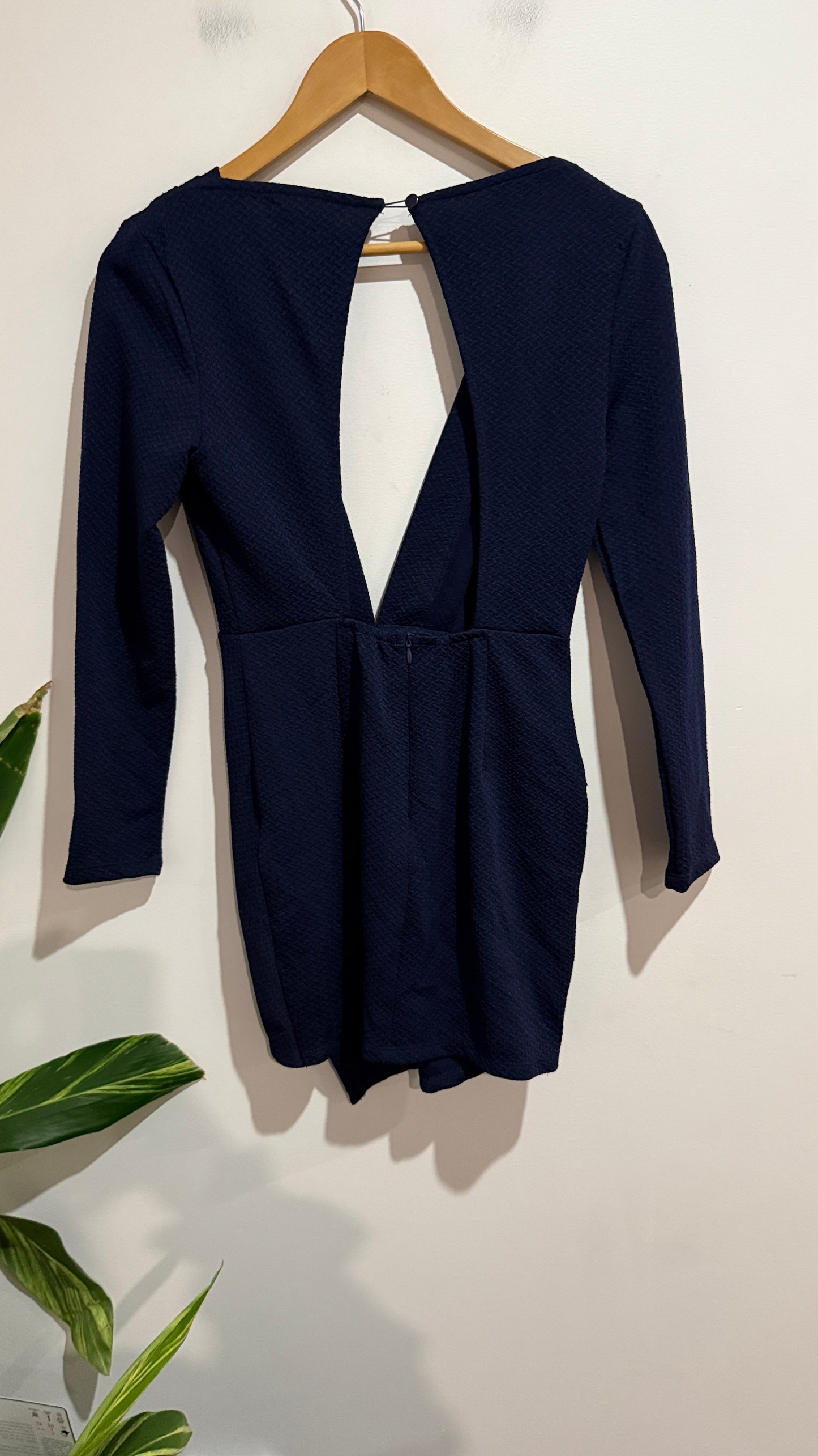 Peard & Co. Size 10 Textured Wrap Front Mini Dress