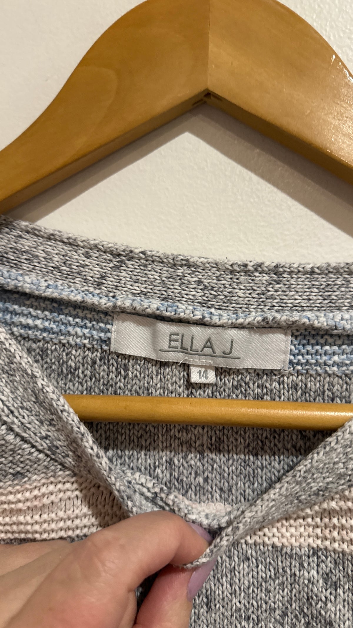 Ella J Size 14 Striped Knit Sweater