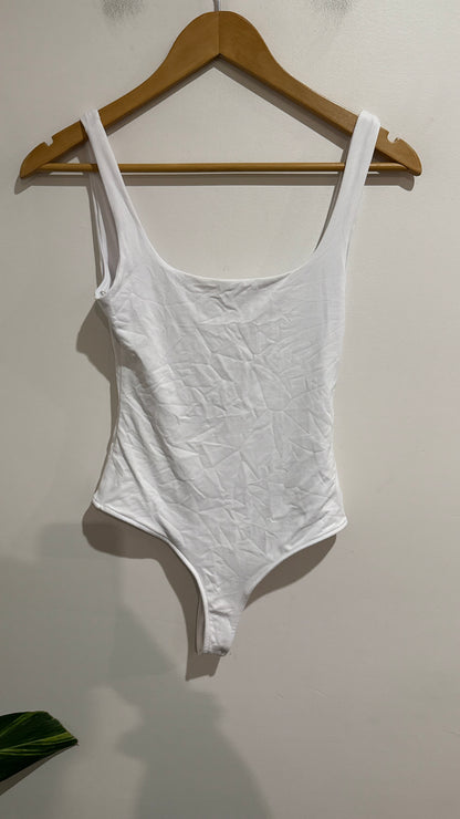 Zara Scoop-neck Sleeveless Bodysuit Size M
