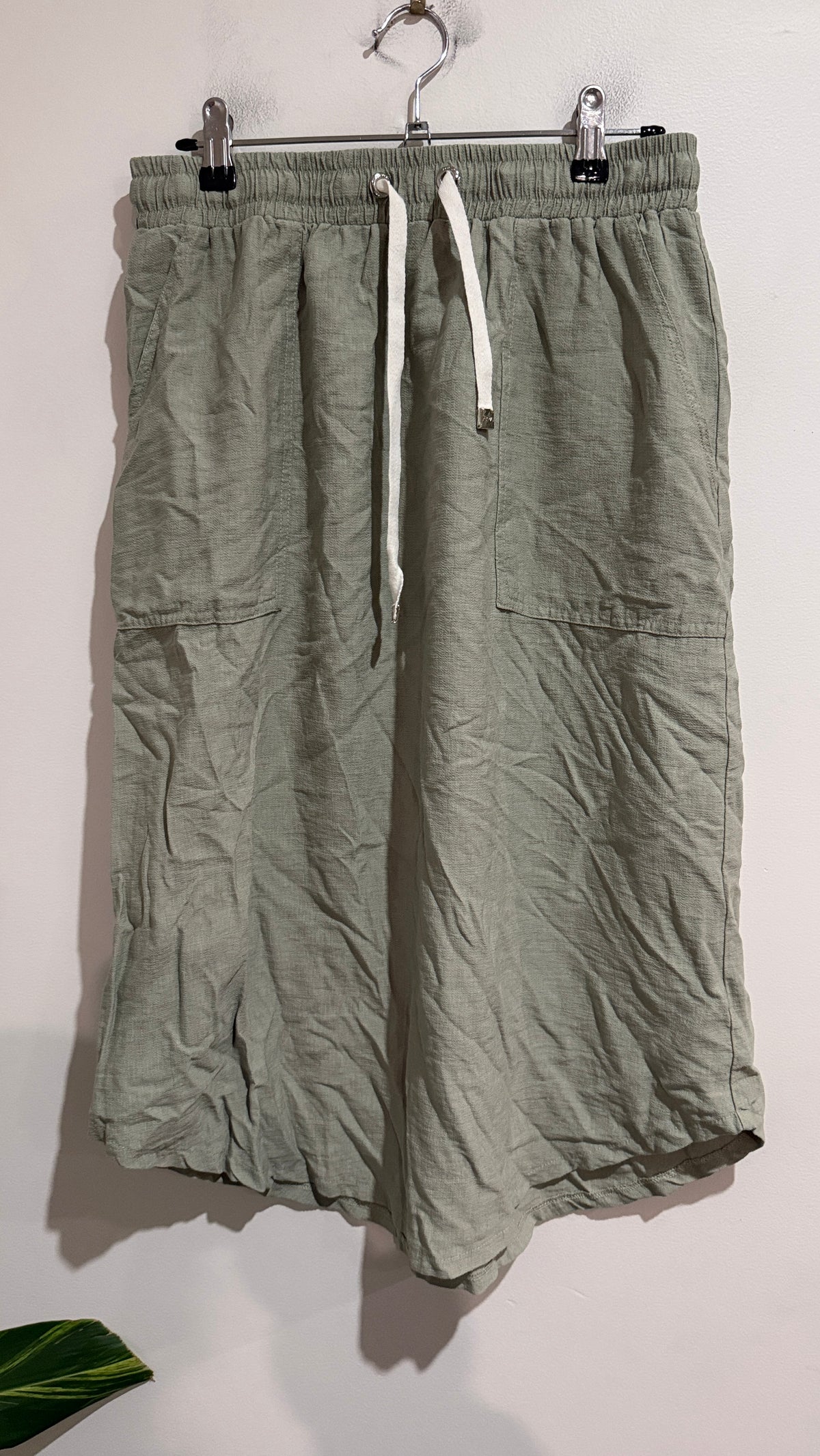 Moké Cropped Drawstring Pants