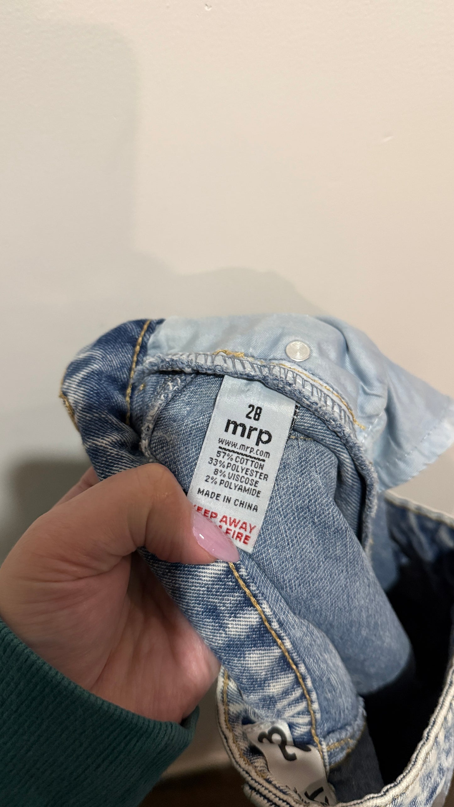 MRP Size 28 Boyfriend Low Rise Ripped Jeans