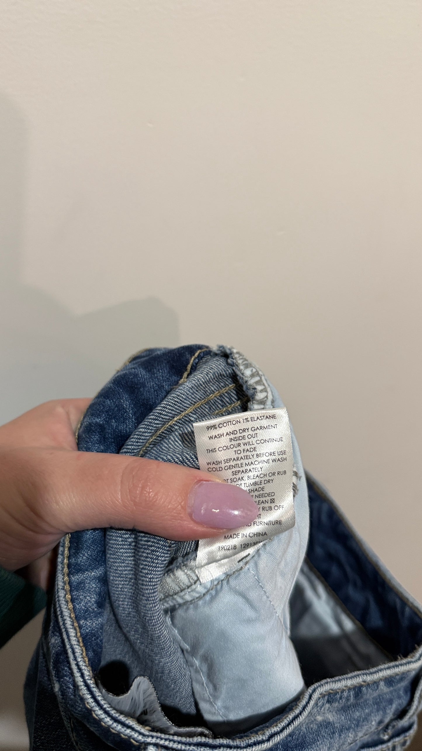Decjuba Denim Size 6 Distressed Skinny Jeans