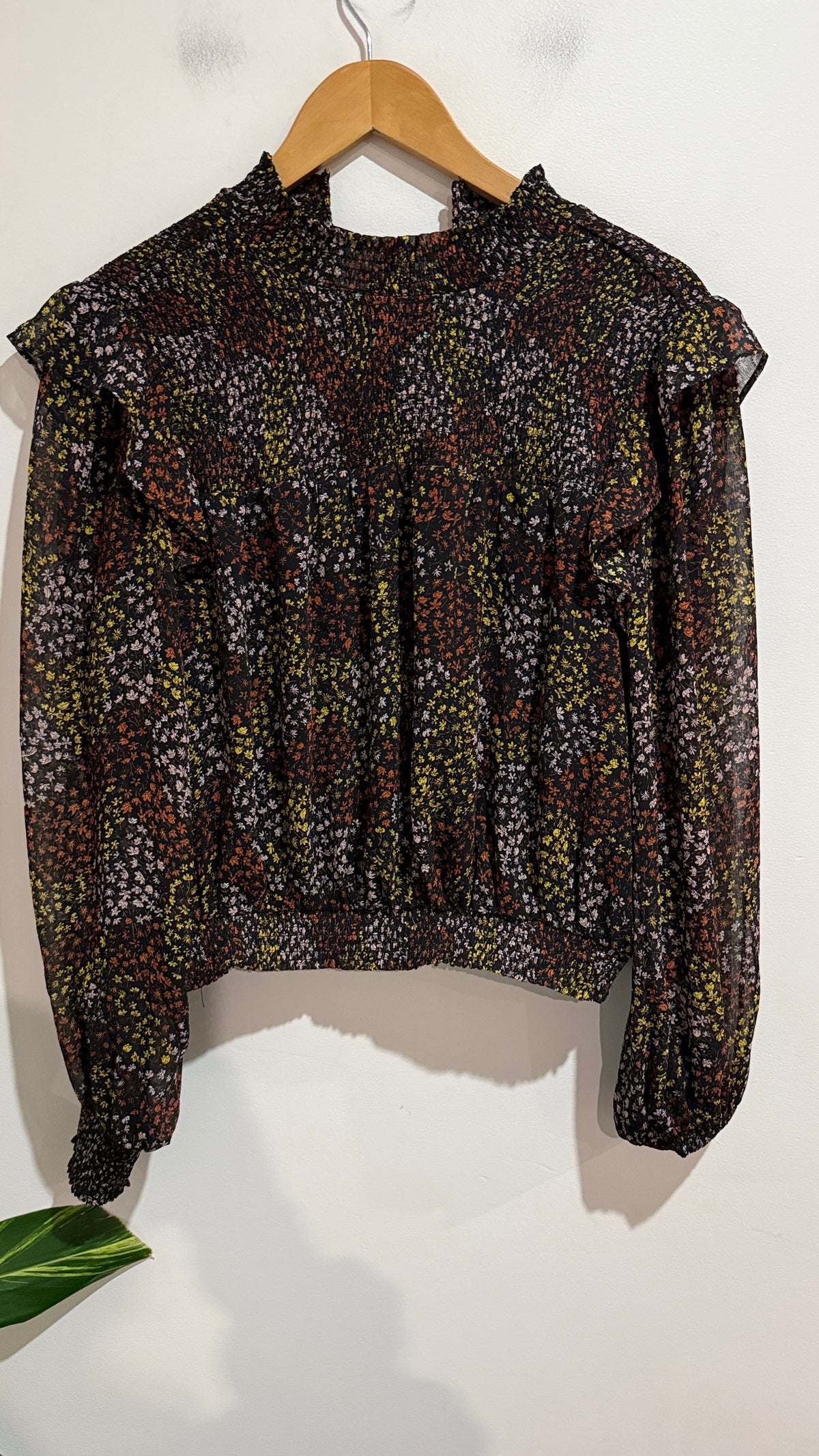 Whistle Size 12 Floral Shirred Blouse