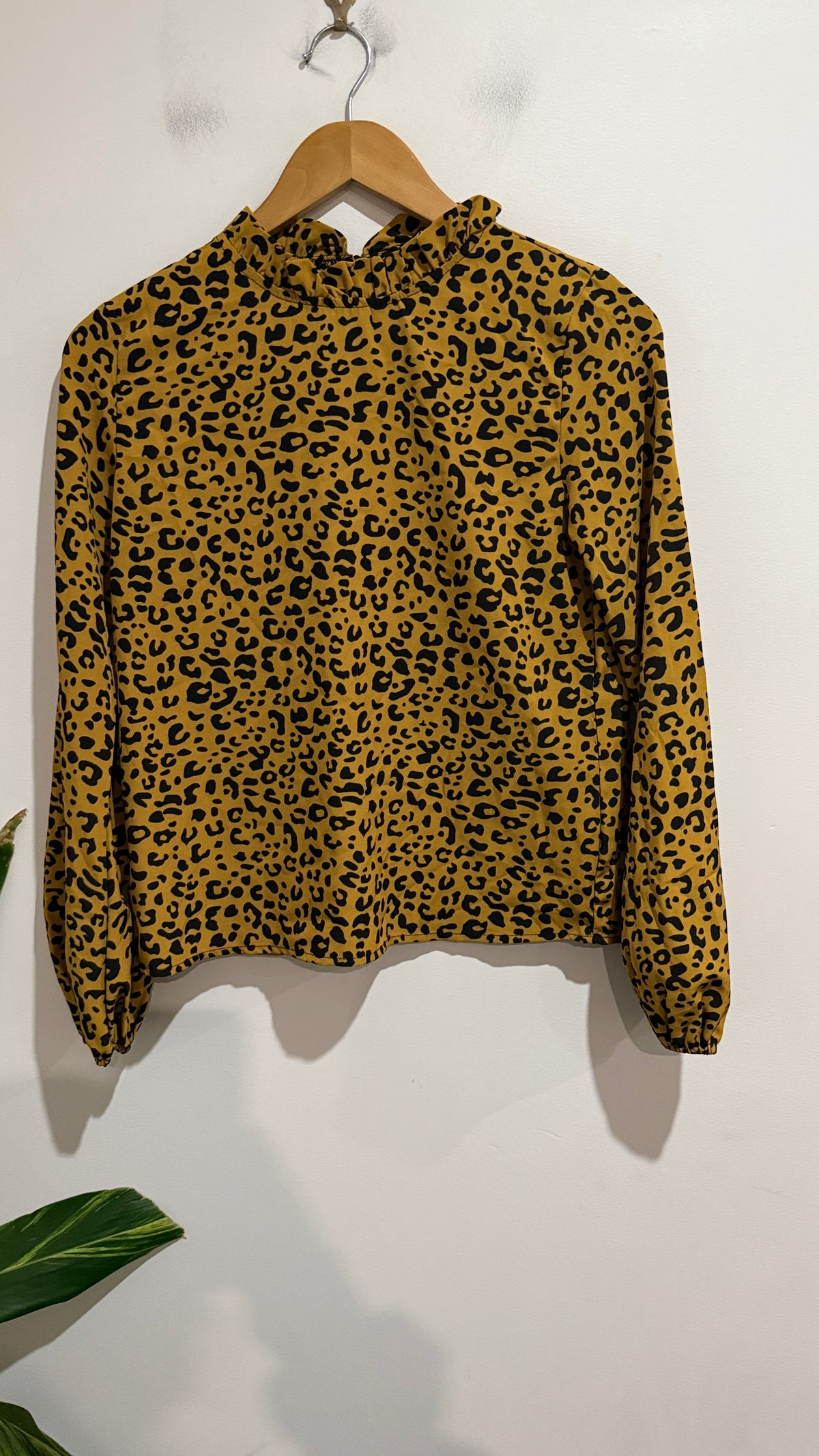 SHEIN Size XS Leopard Print Frill Collar Top