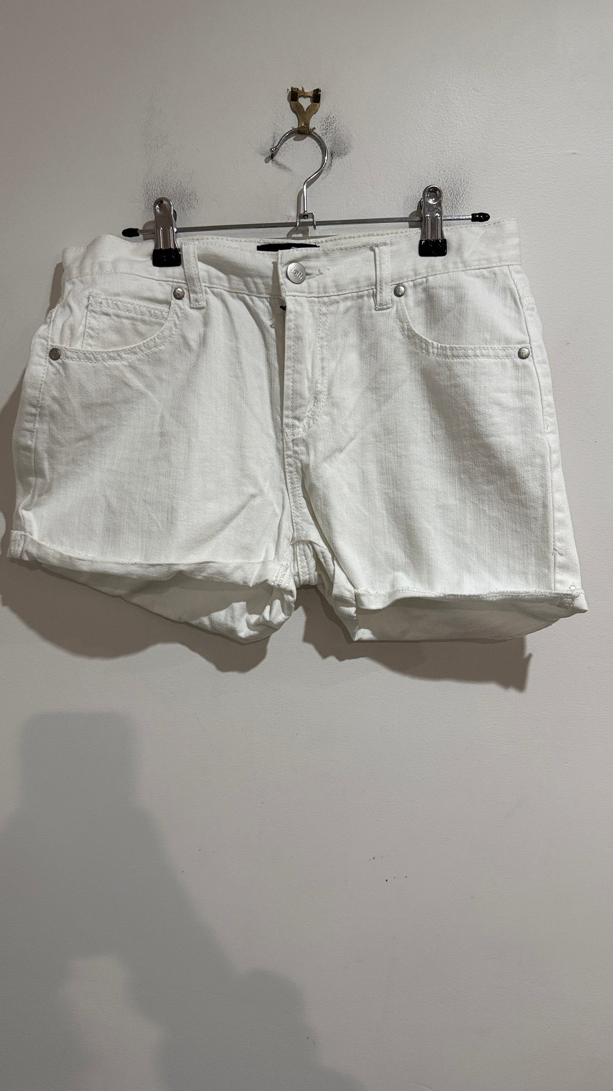 Dotti Denim Size 10 White Cuffed Shorts
