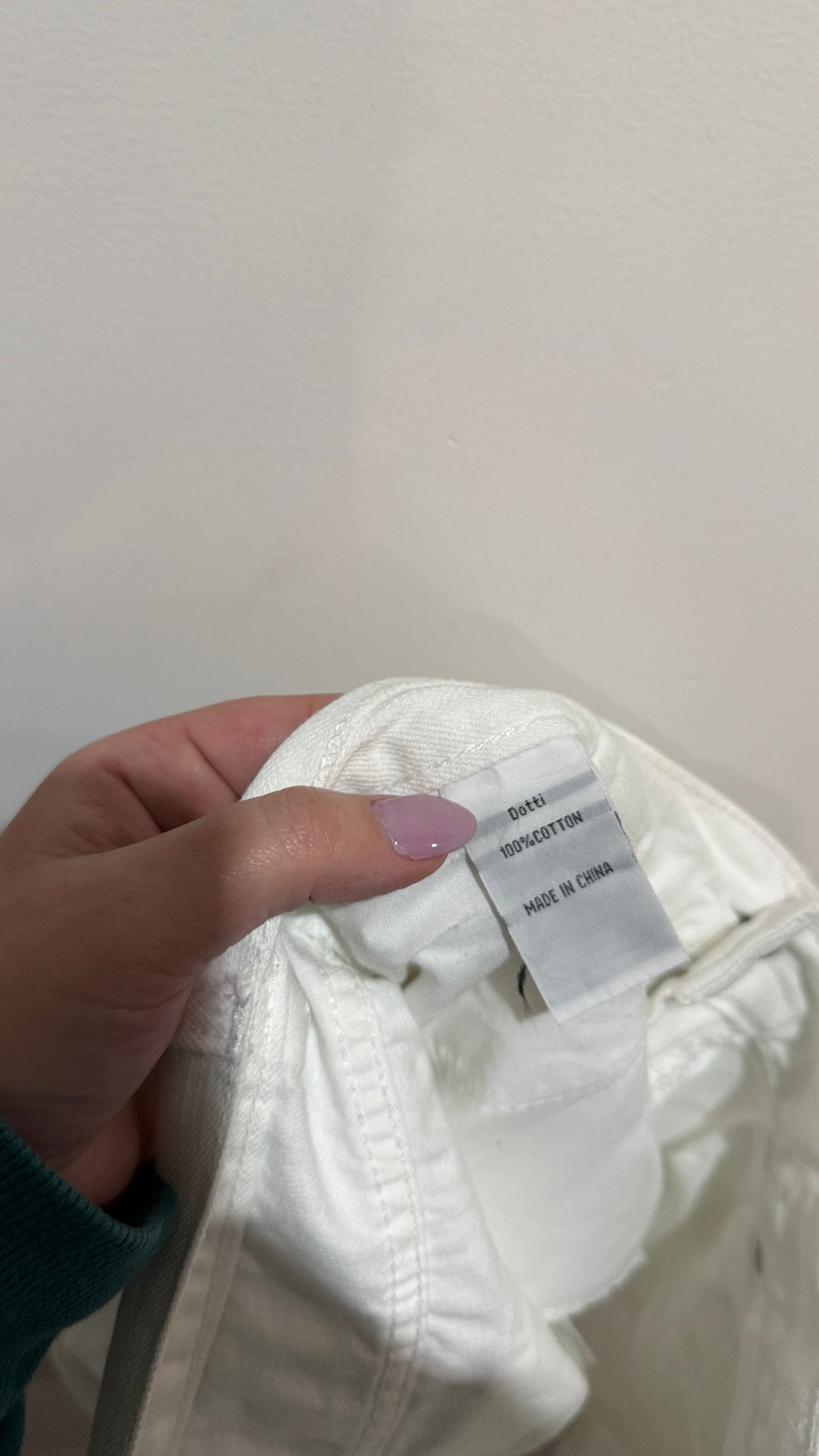 Dotti Denim Size 10 White Cuffed Shorts