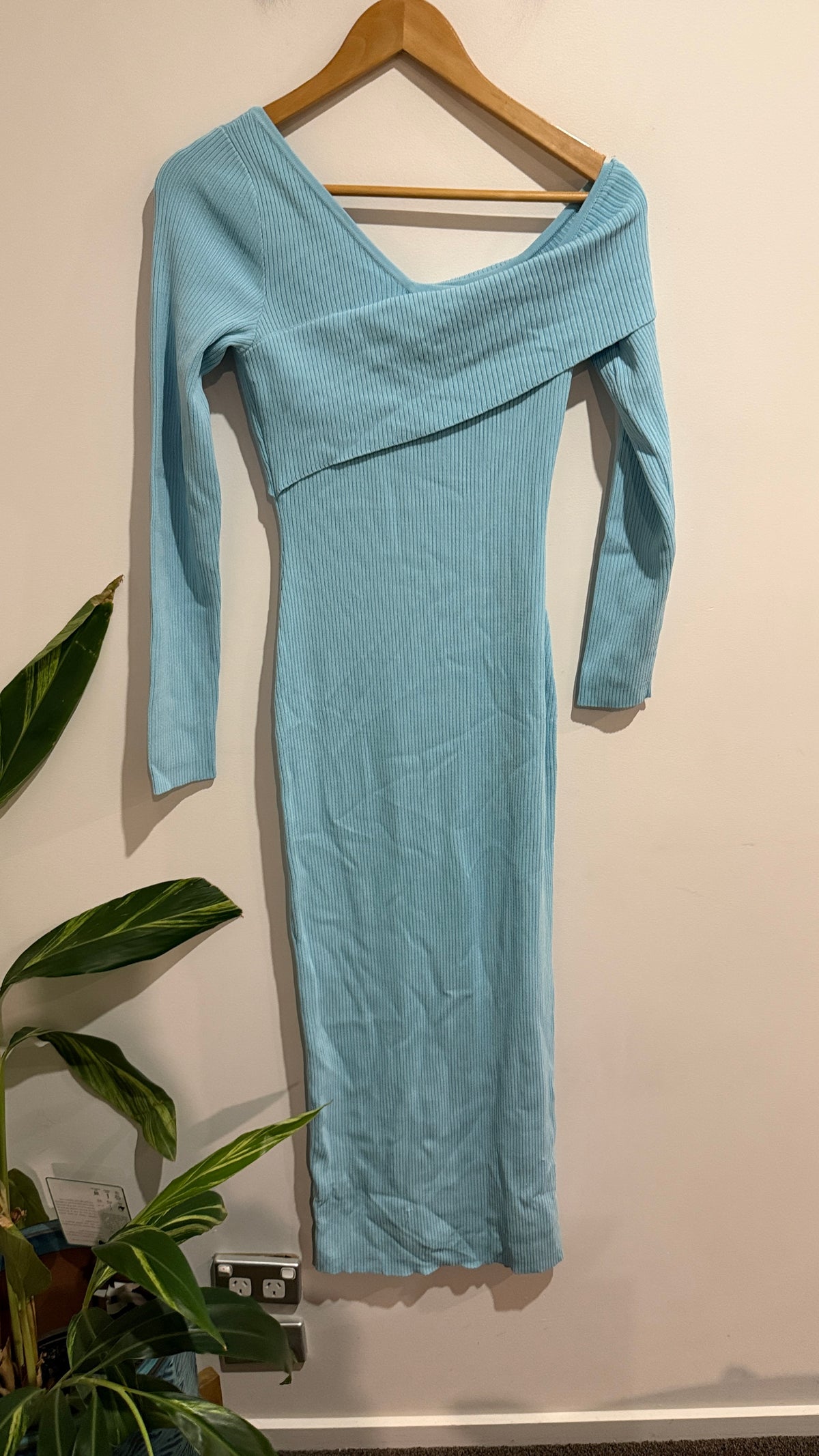 Ribbed Knit Midi Dress Size U/Arm to U/Arm 35cm