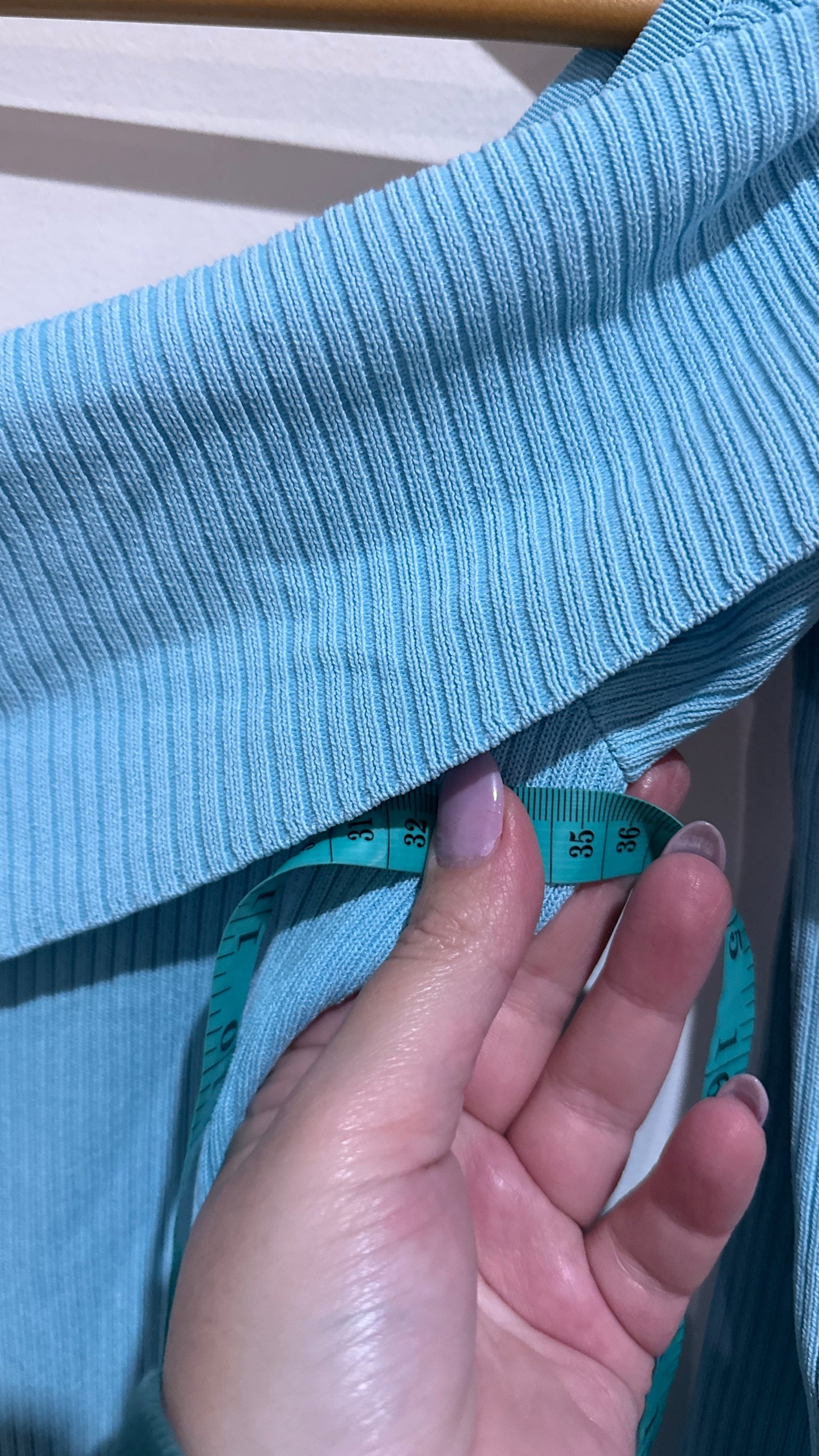 Ribbed Knit Midi Dress Size U/Arm to U/Arm 35cm