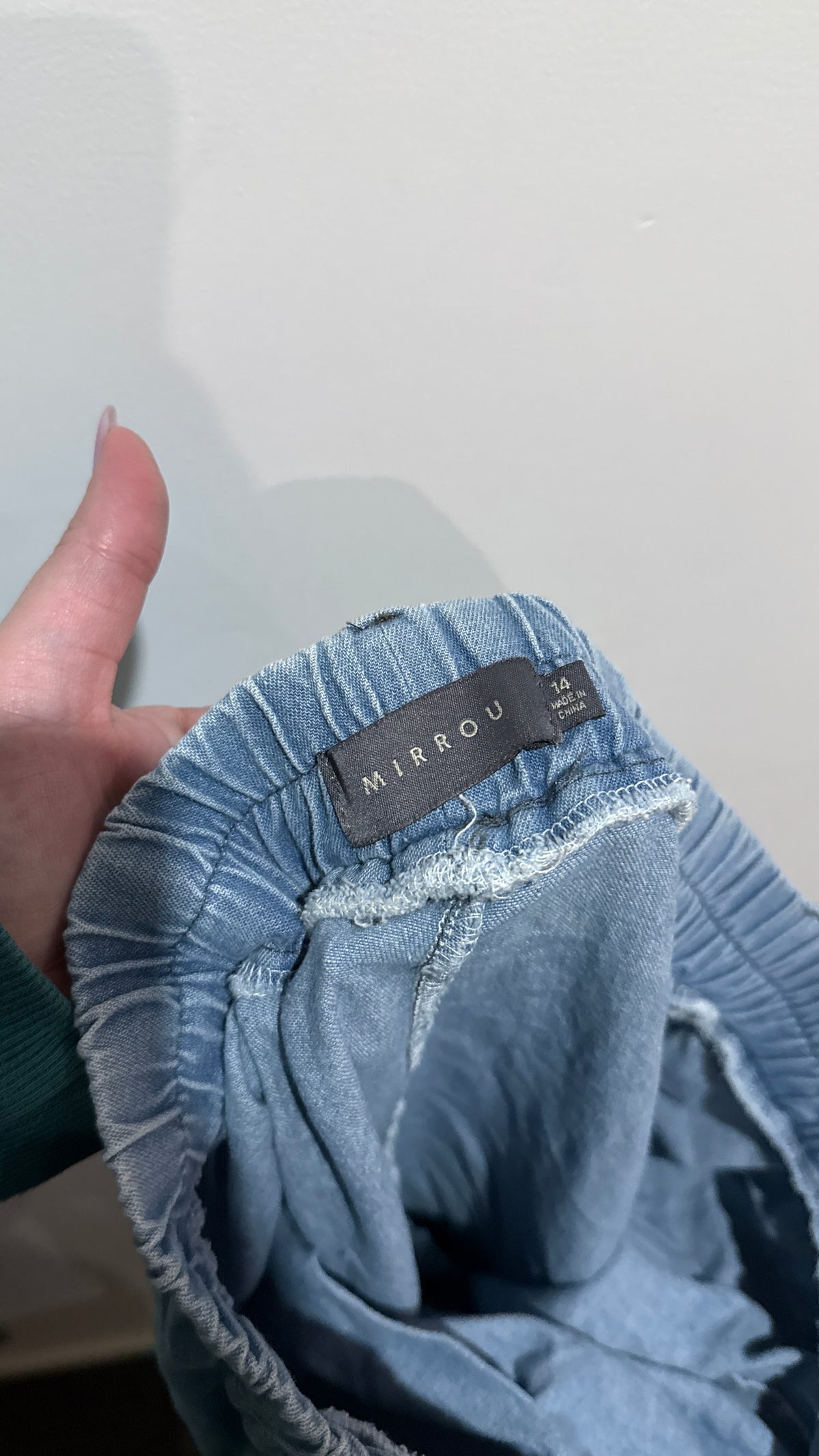 Mirrou Cropped Denim Pants Size 14