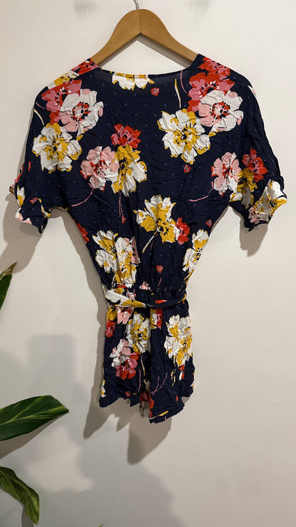 Brand Unknown Short-sleeve Wrap Romper Size U/Arm to U/arm 43cm
