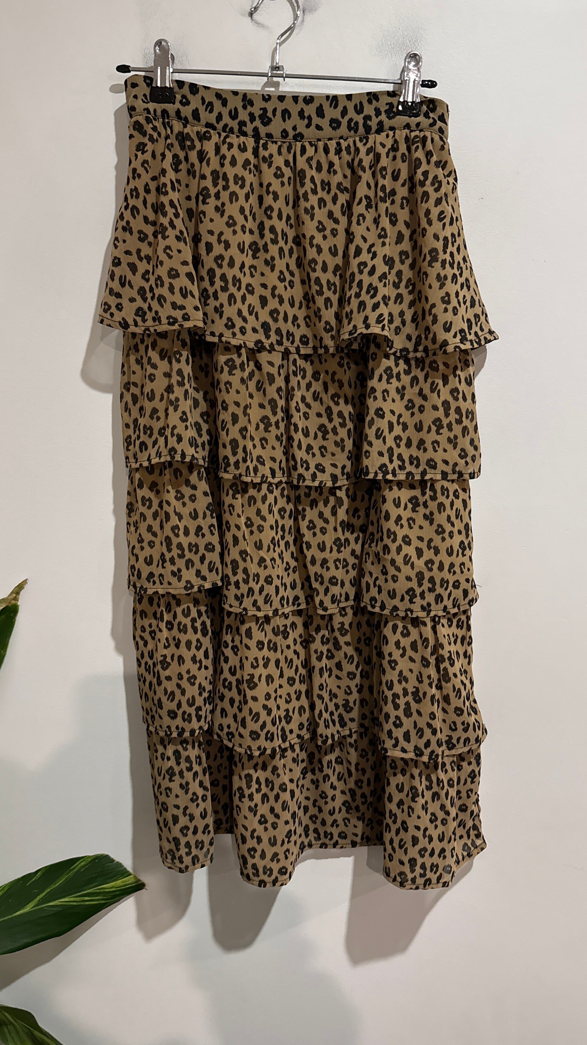 Glassons Tiered Midi Skirt Size 6