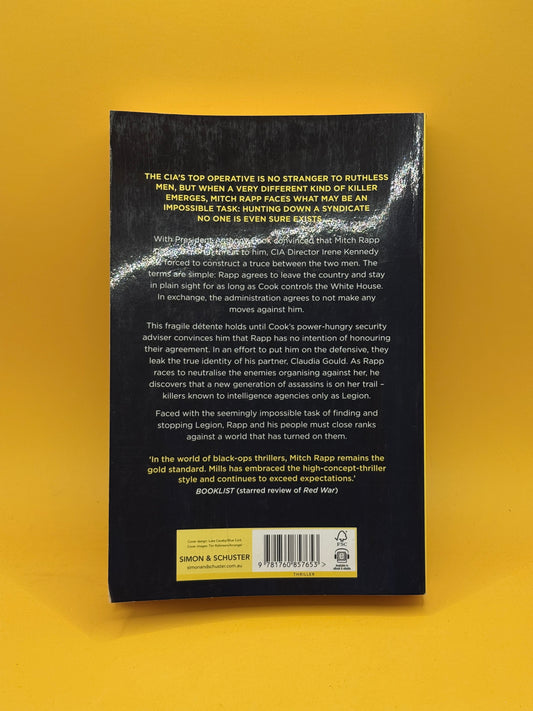 Oath of Loyalty by Vince Flynn and Kyle Mills