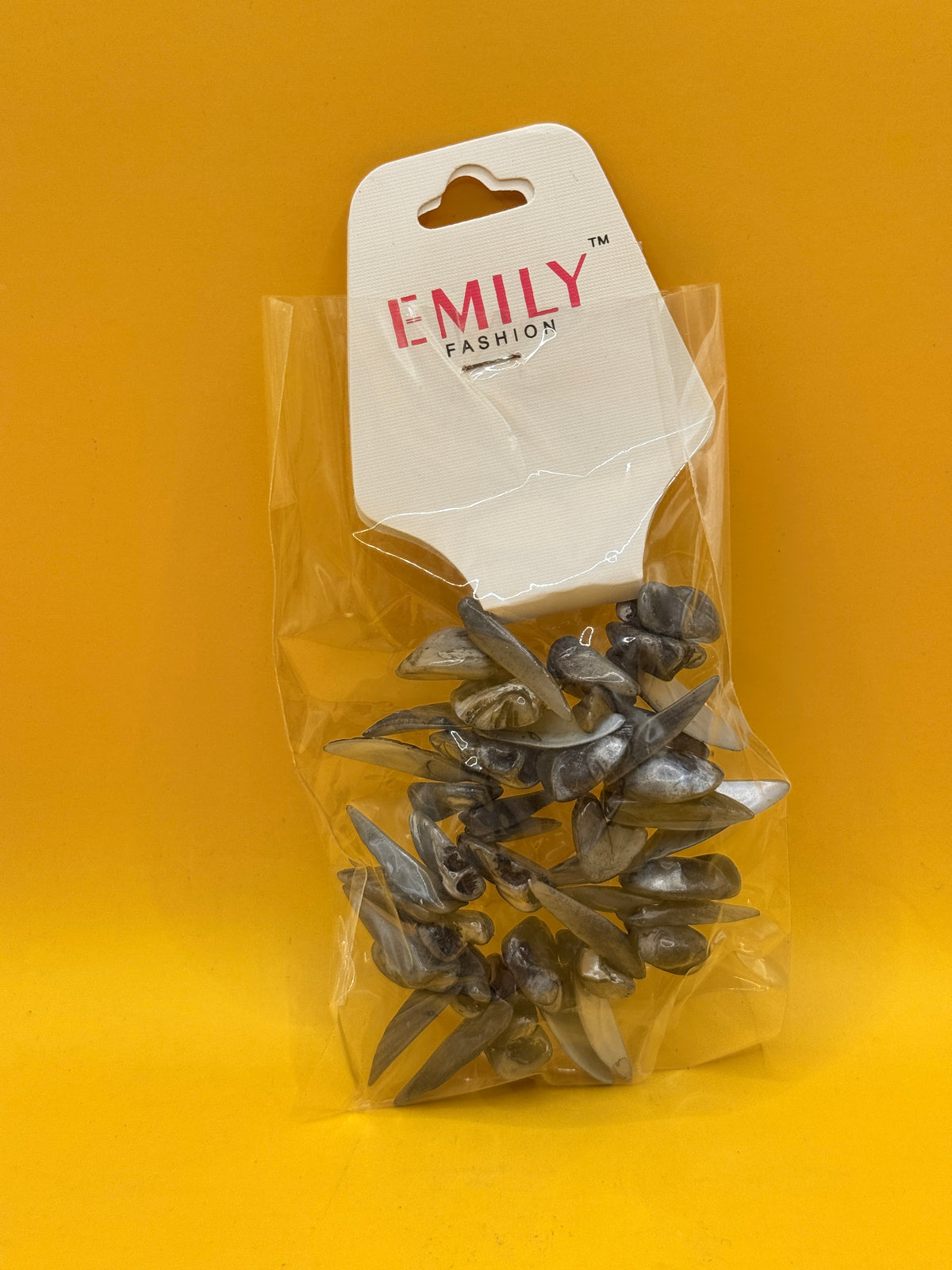 Emily Fashion Shell Chip Stretch Bracelet Grey