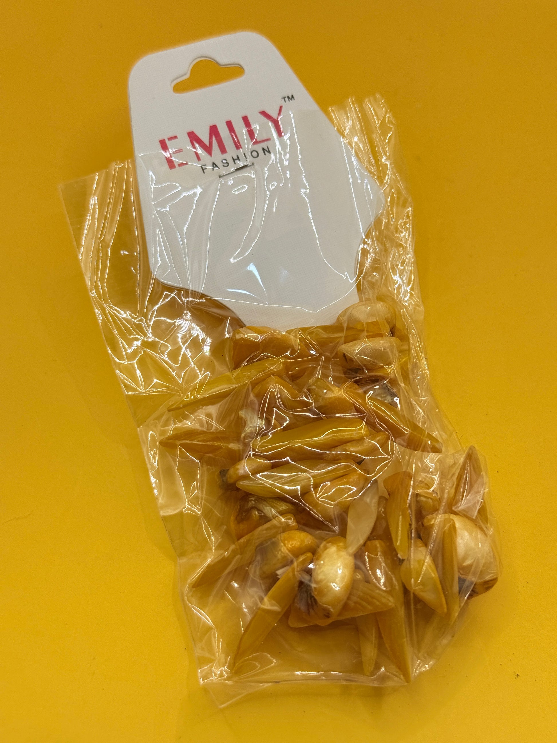 Emily Fashion Shell Chip Stretch Bracelet Gold Yellow