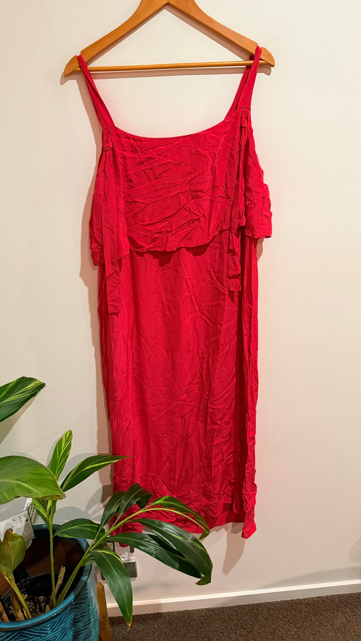 Mineral Minluca Red Midi Dress Size 16