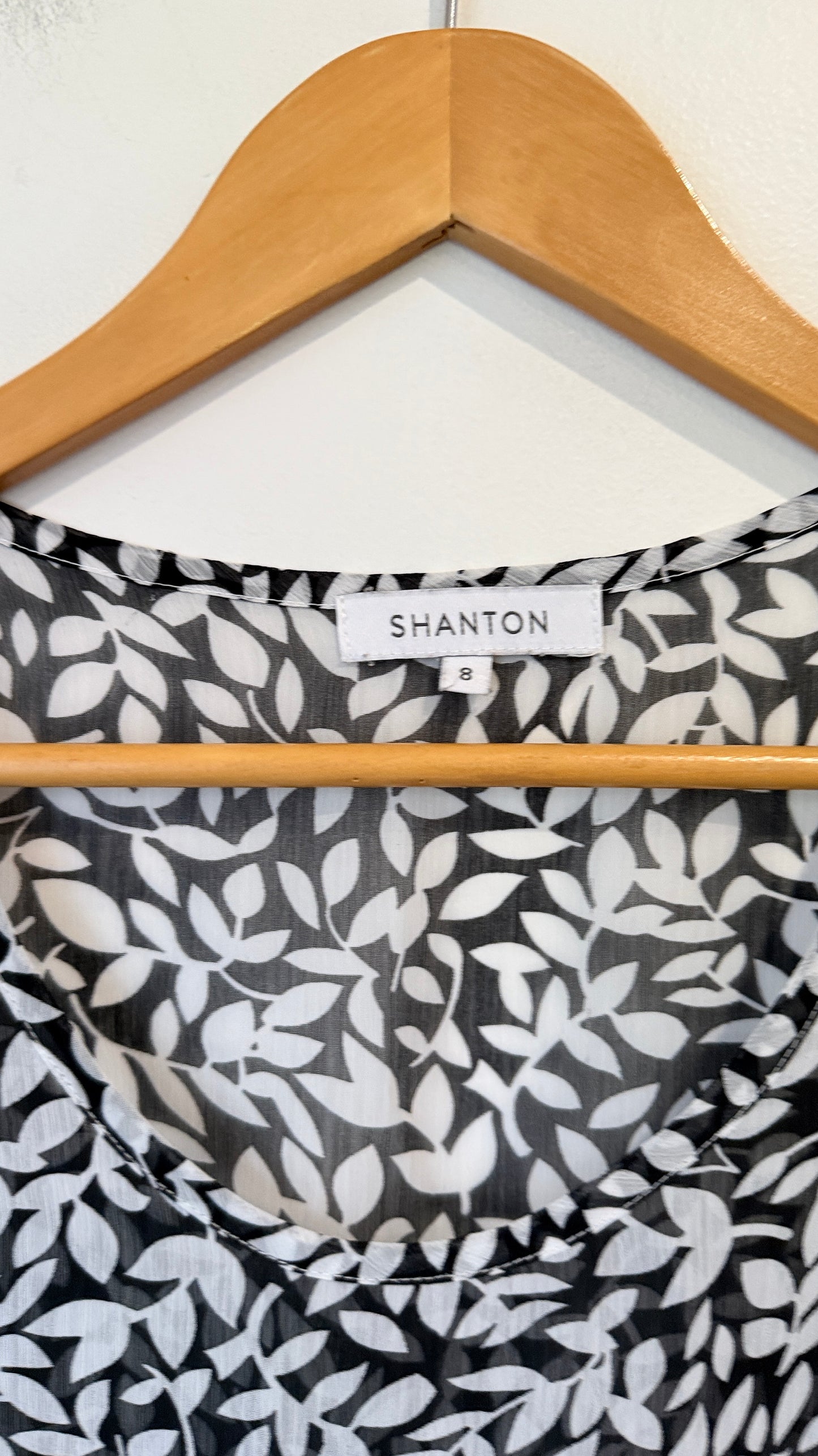 Shanton Cold Shoulder Leaf Print Blouse Size 8