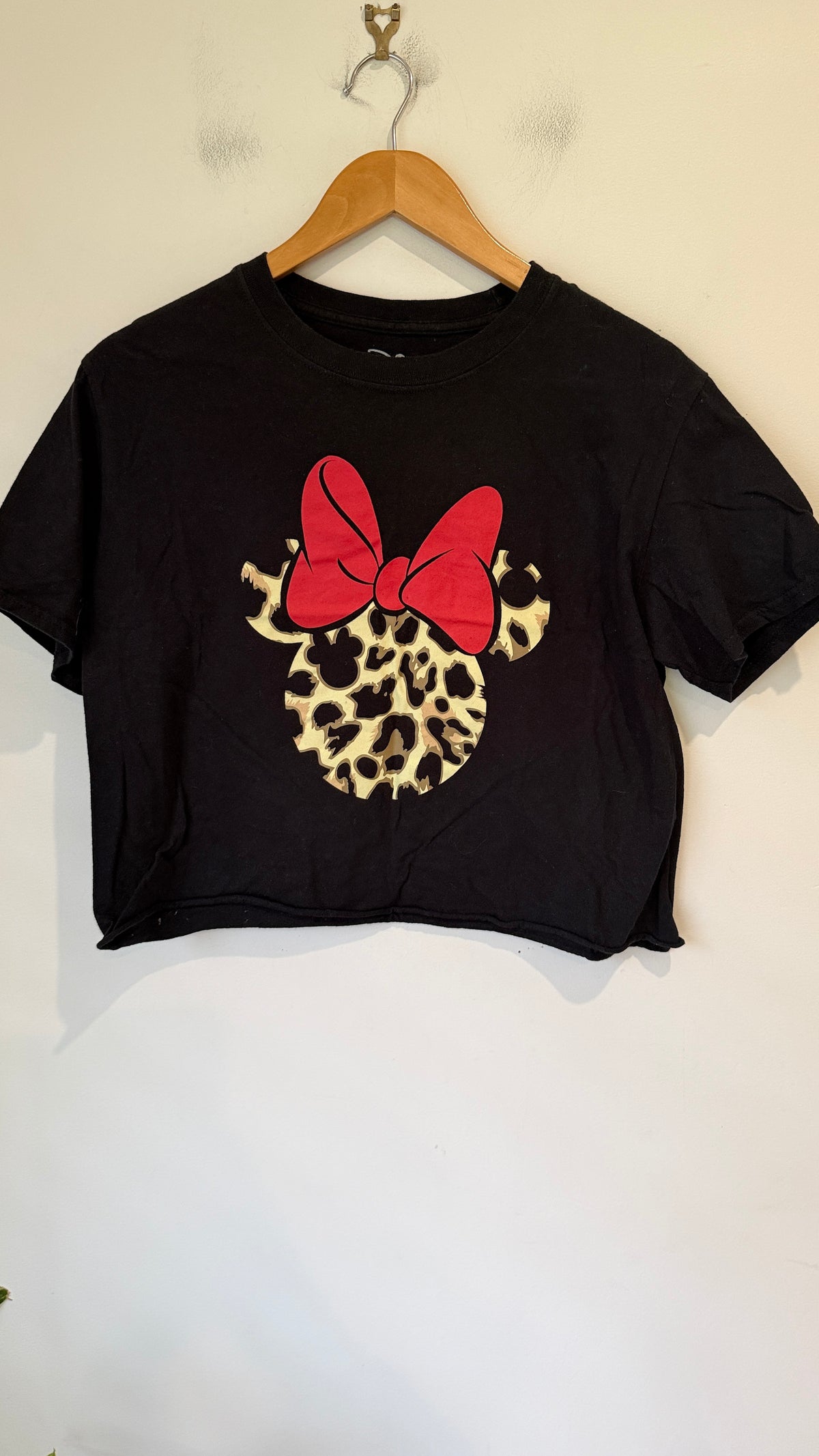 Disney Minnie Mouse Leopard Print Crop Tee Size M