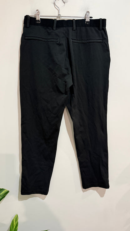 Uniqlo Smart Ankle Pants Size 31 (waist)