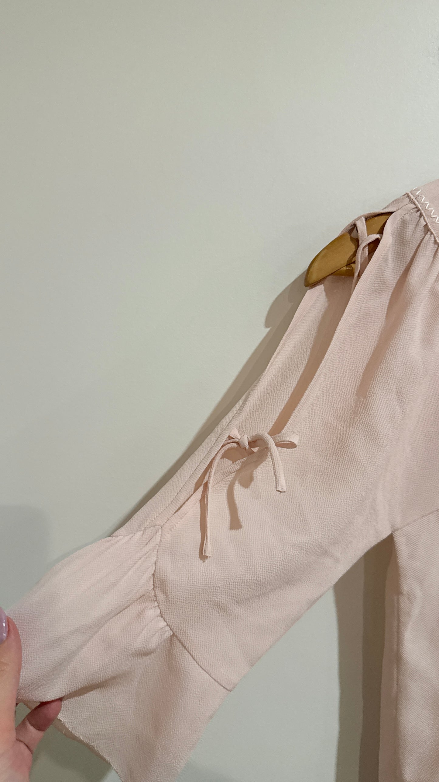 on & on Blush Pink Cold Shoulder Tie Sleeve Blouse Size 1 - 41cm u/arm