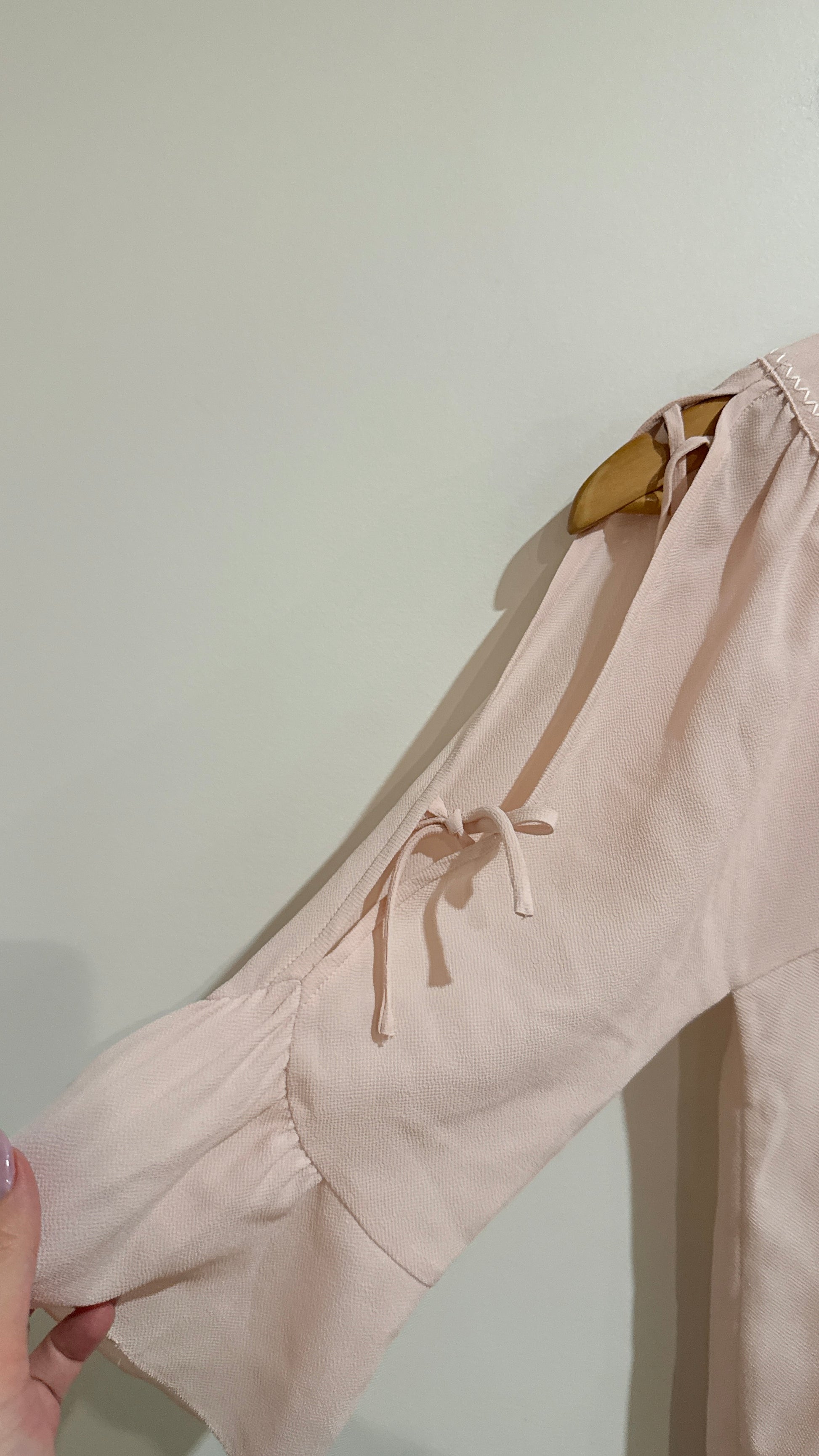 on & on Blush Pink Cold Shoulder Tie Sleeve Blouse Size 1 - 41cm u/arm