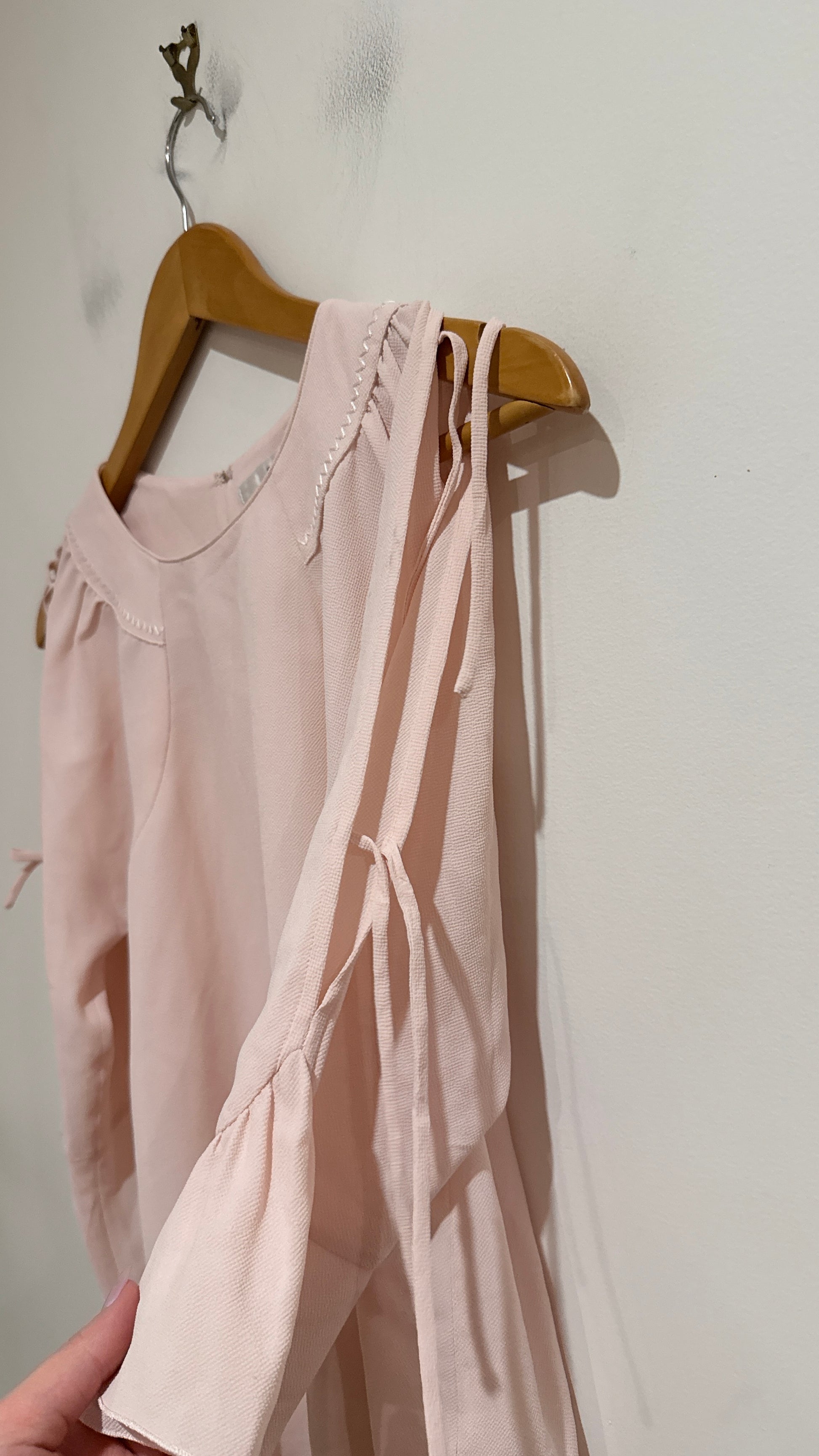 on & on Blush Pink Cold Shoulder Tie Sleeve Blouse Size 1 - 41cm u/arm