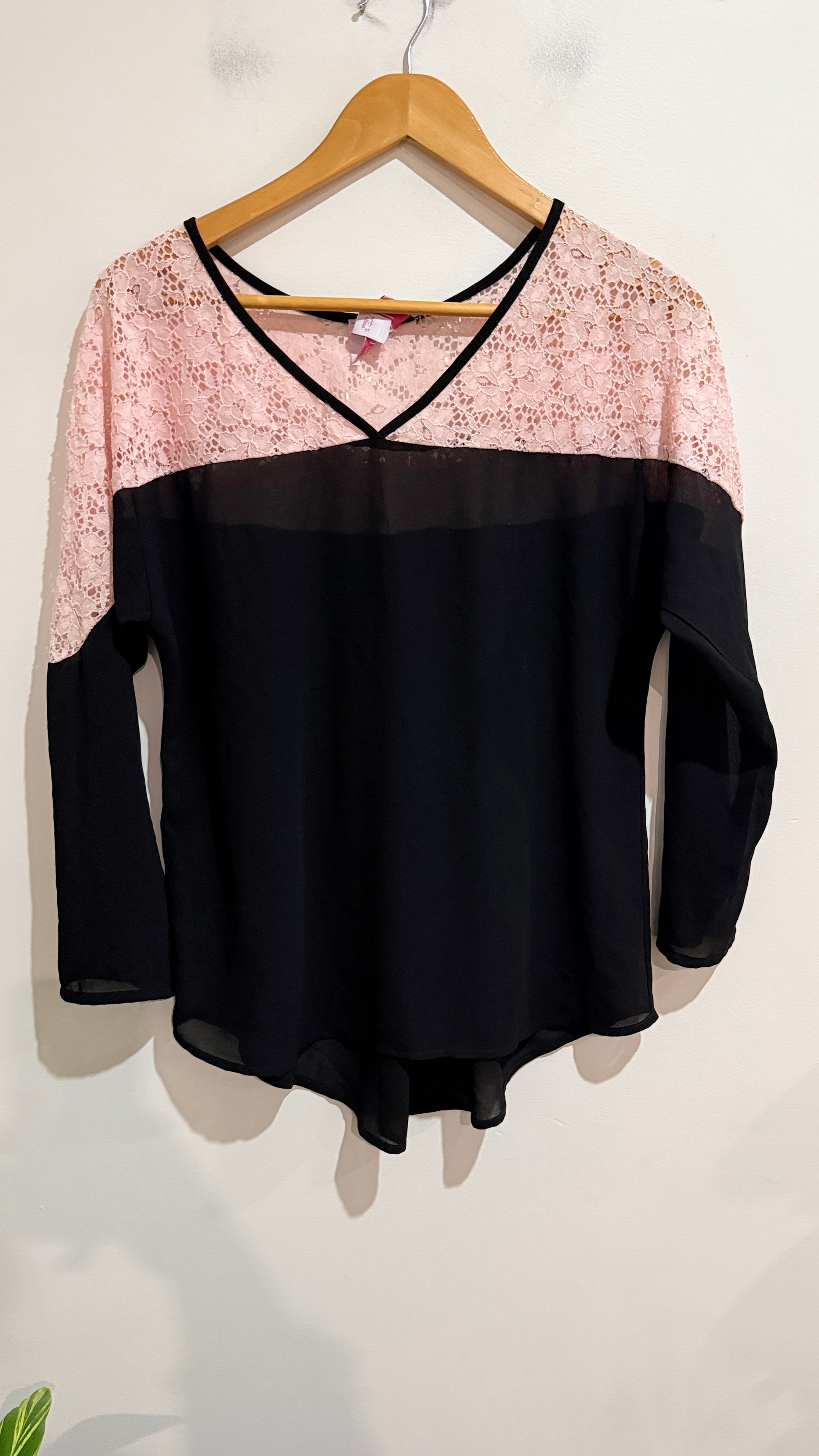 Charlo Blush Lace And Black Chiffon Long Sleeve Top Size 10