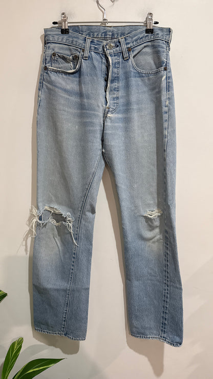Vintage Levi's 501 Vintage Light Wash Button Fly Jeans Size W30 L34